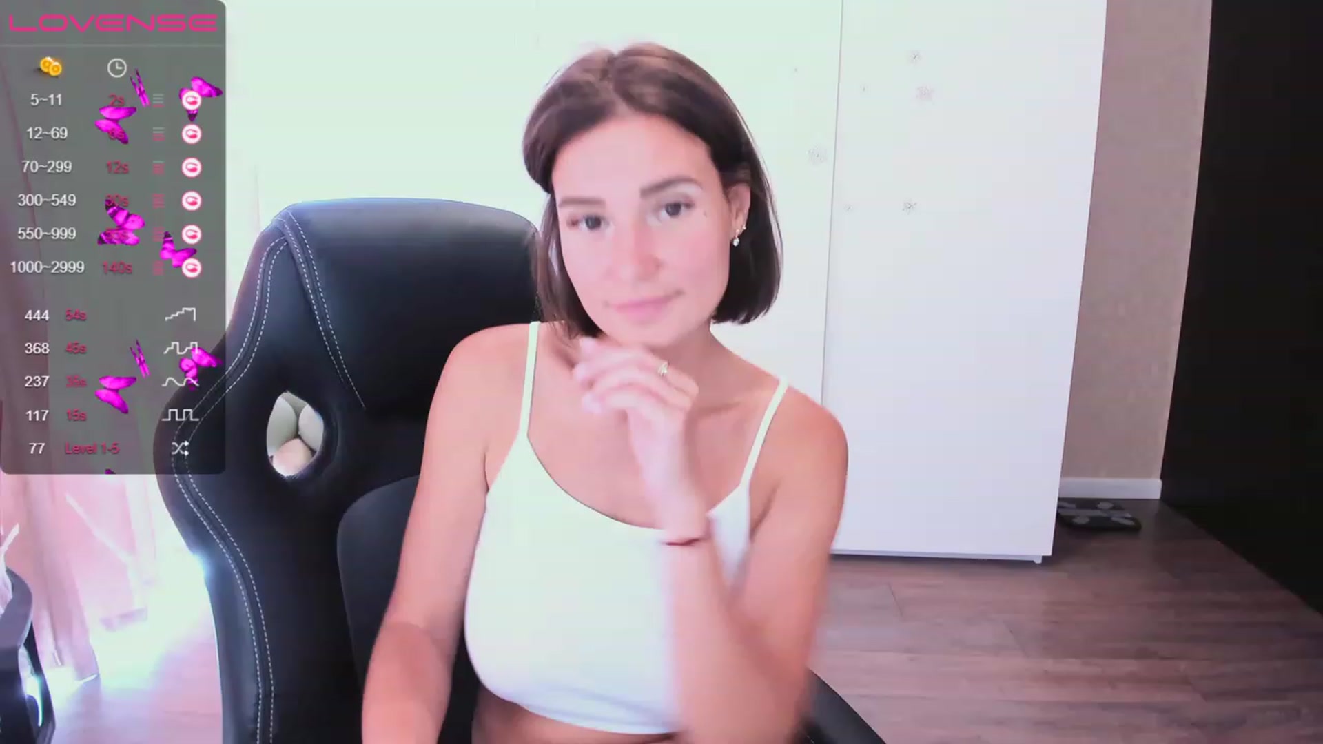 Gallery image thumbnail from HollyMollyy's myfreecams stream on, 06/09/2023, 10:22 image 19 of 20