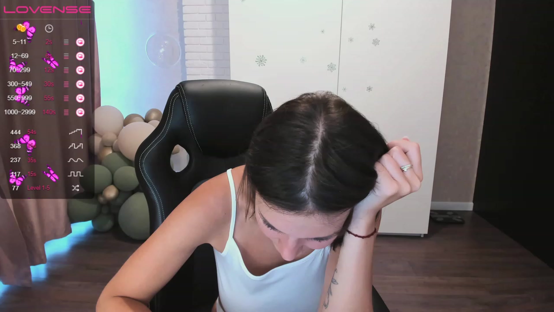 Gallery image thumbnail from HollyMollyy's myfreecams stream on, 06/09/2023, 17:13 image 6 of 20