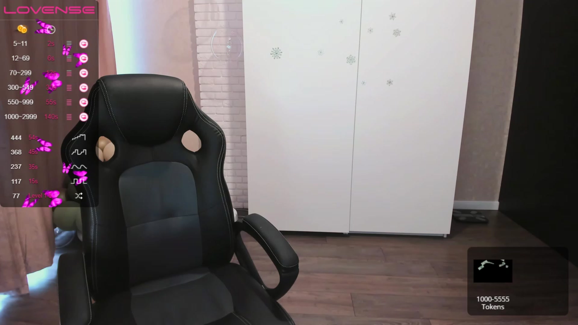 Gallery image thumbnail from HollyMollyy's myfreecams stream on, 06/12/2023, 16:43 image 13 of 20