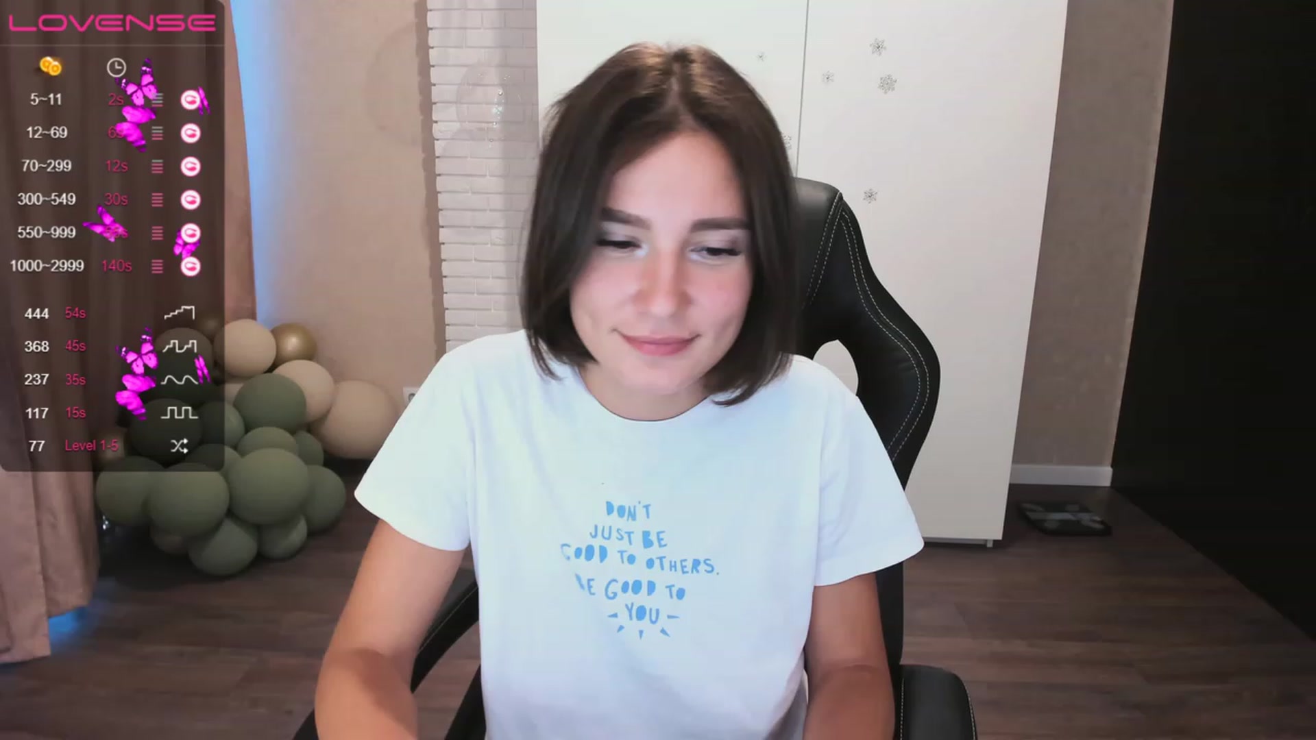 Gallery image thumbnail from HollyMollyy's myfreecams stream on, 06/12/2023, 17:47 image 1 of 20