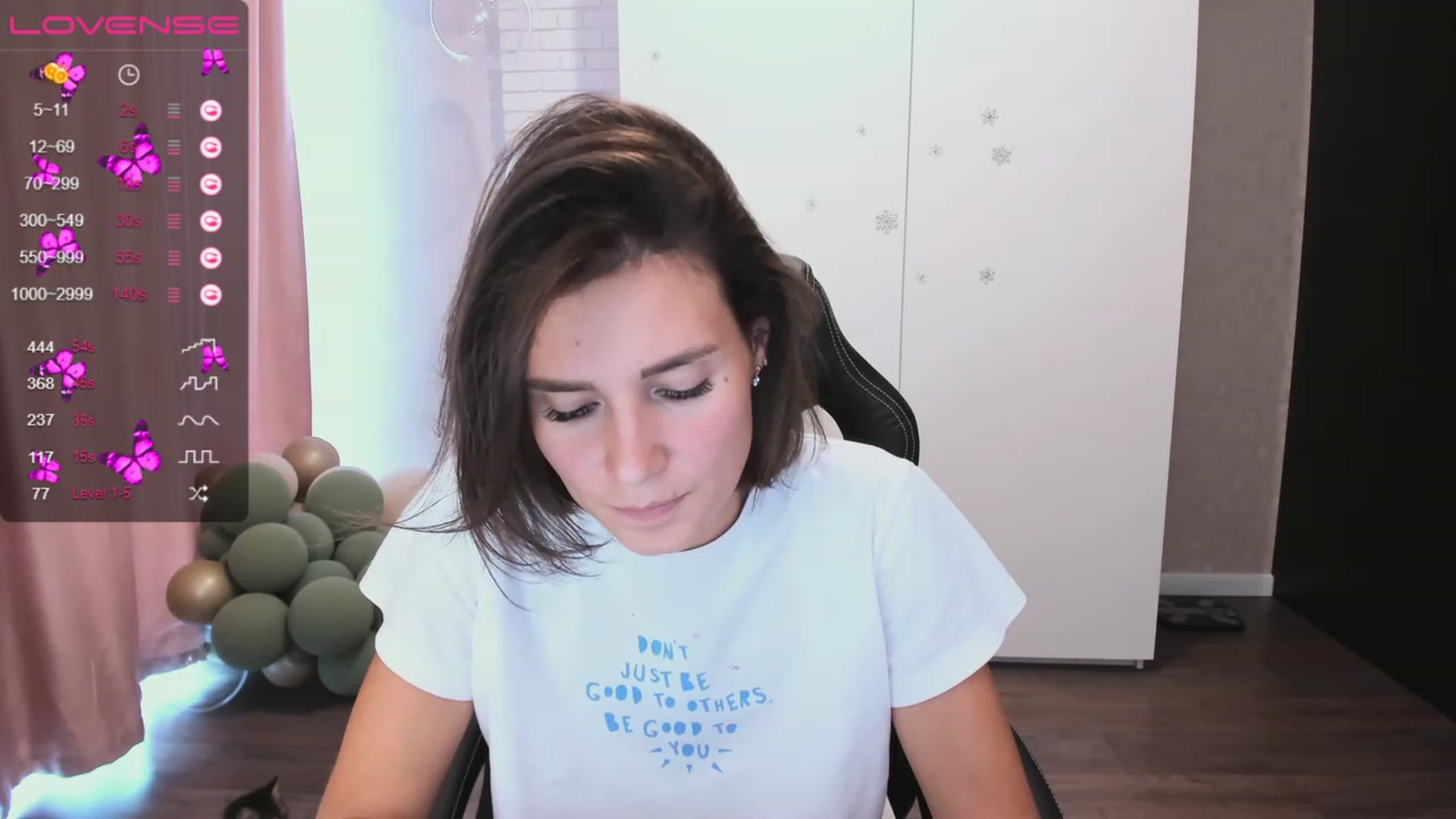 Gallery image thumbnail from HollyMollyy's myfreecams stream on, 06/14/2023, 13:14 image 19 of 20