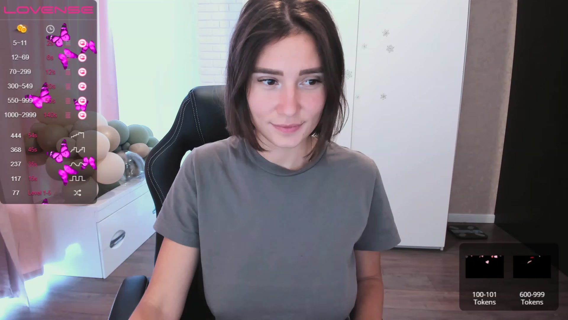 Gallery image thumbnail from HollyMollyy's myfreecams stream on, 06/19/2023, 14:11 image 4 of 20