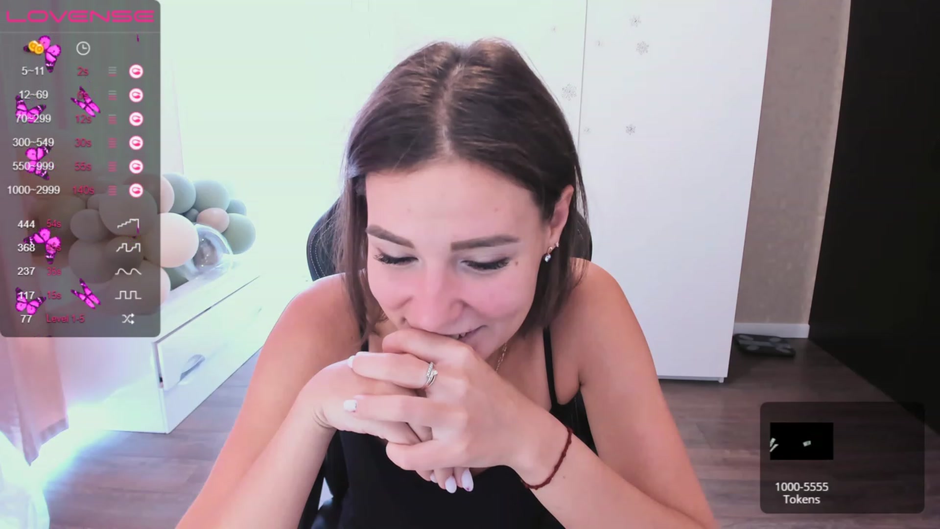 Gallery image thumbnail from HollyMollyy's myfreecams stream on, 06/20/2023, 09:59 image 15 of 20