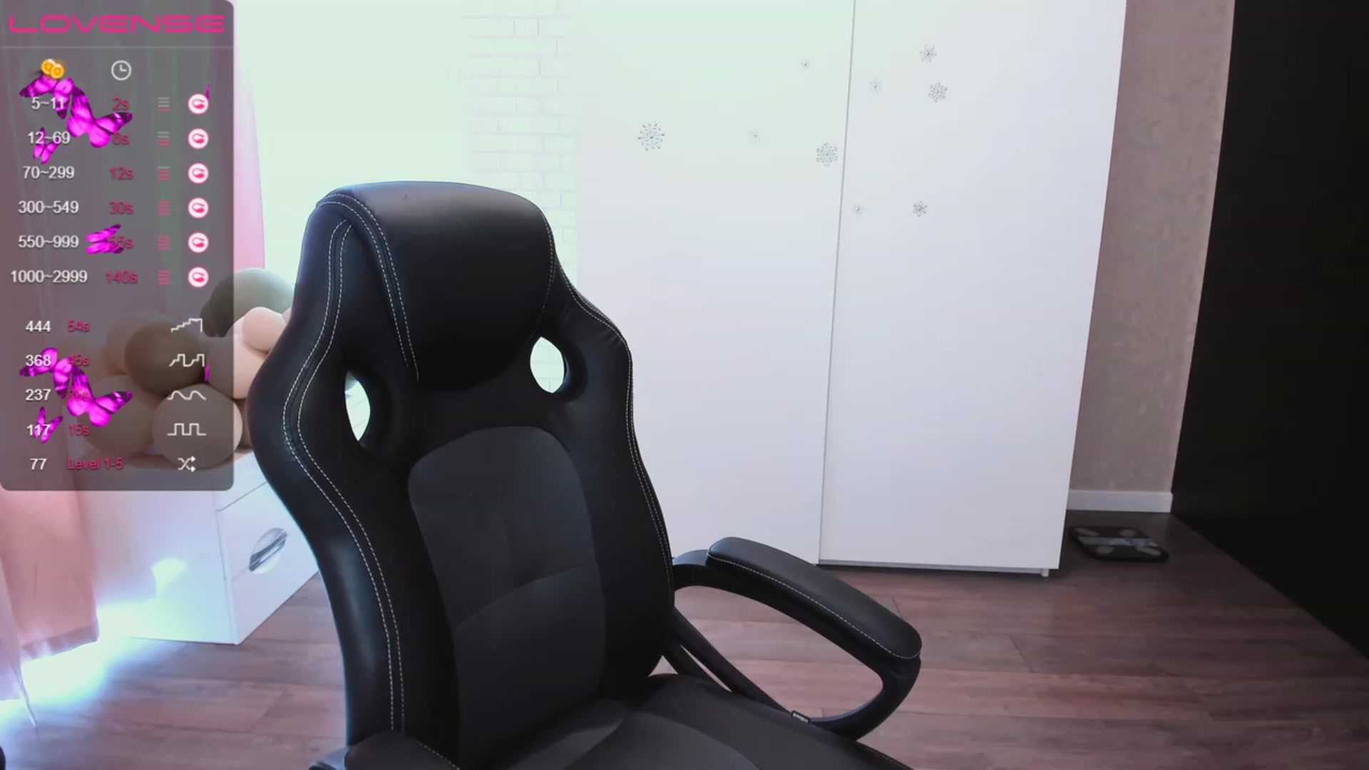 Gallery image thumbnail from HollyMollyy's myfreecams stream on, 06/24/2023, 11:23 image 4 of 20