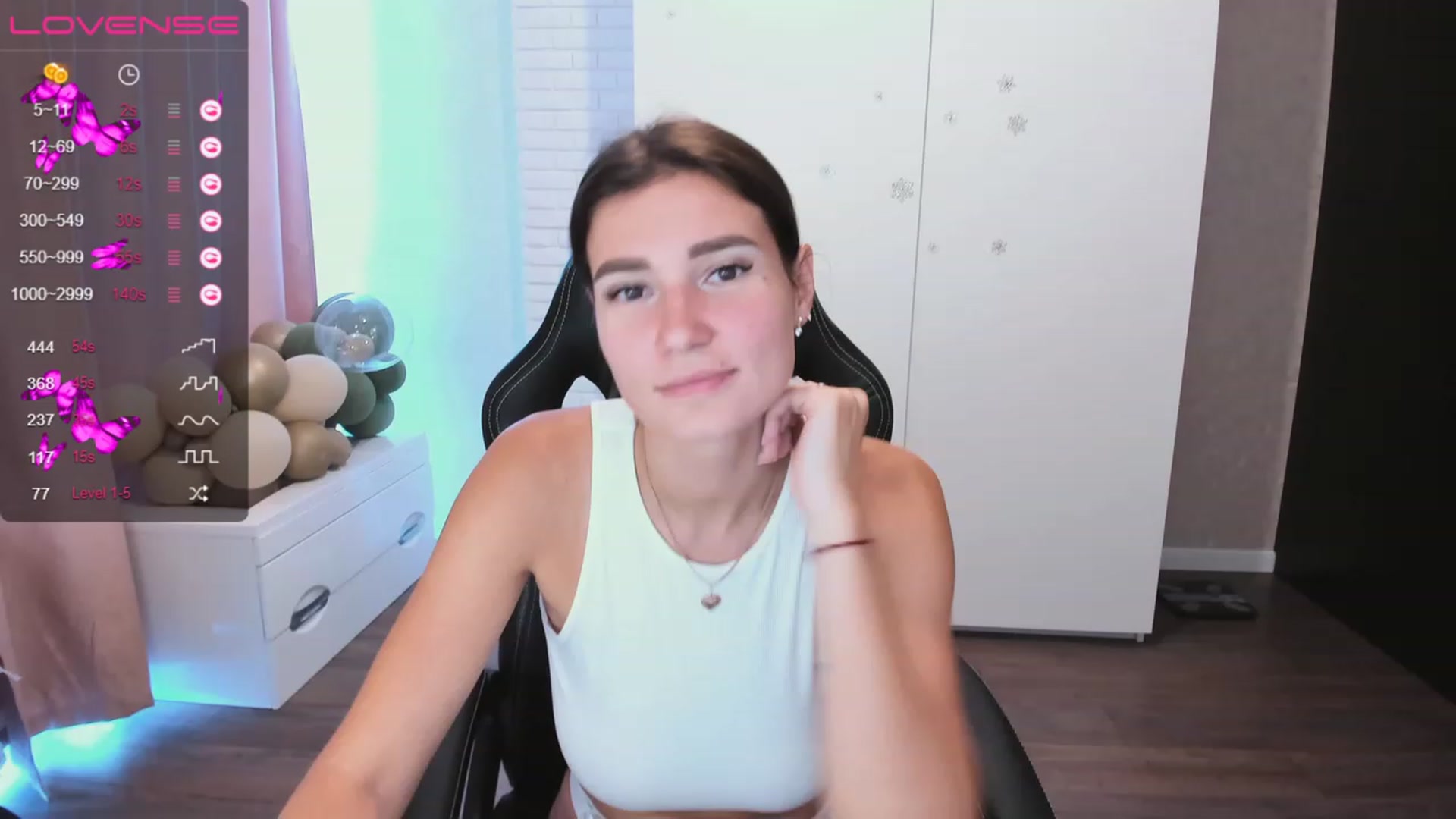Gallery image thumbnail from HollyMollyy's myfreecams stream on, 06/28/2023, 15:08 image 11 of 20