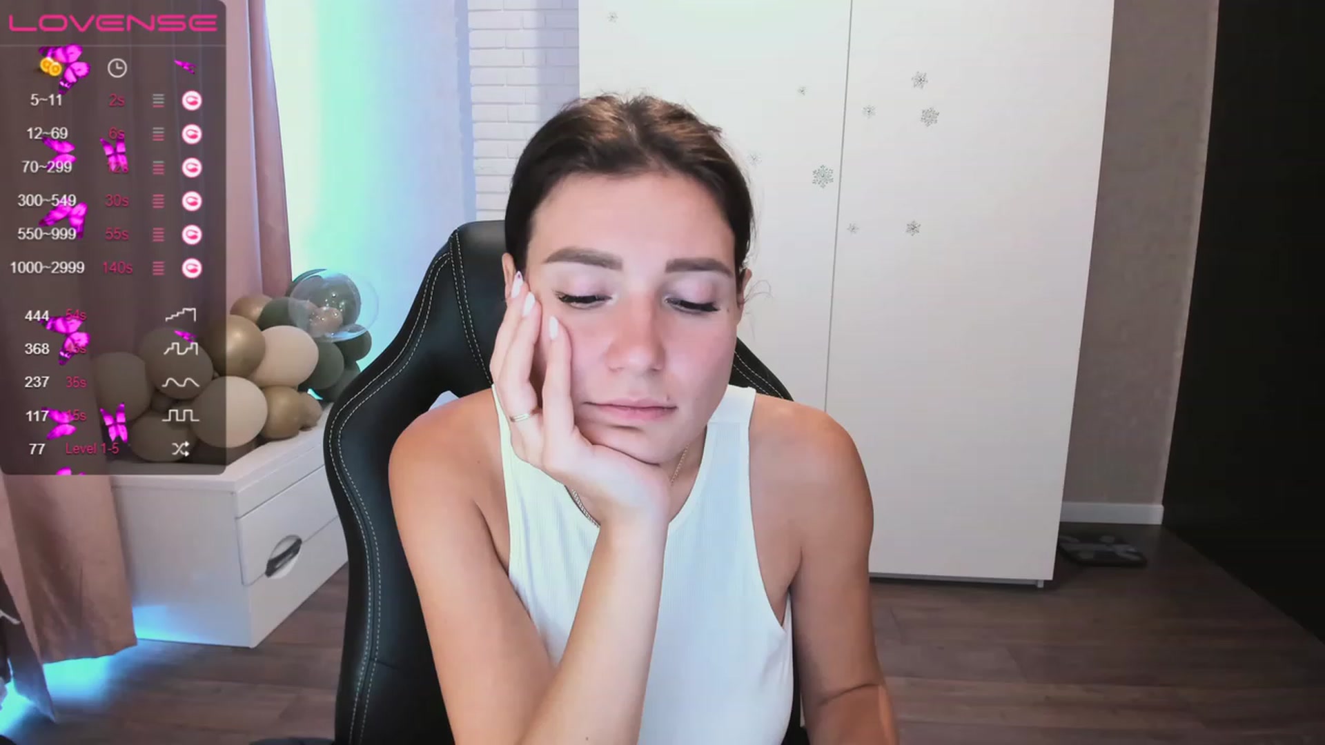 Gallery image thumbnail from HollyMollyy's myfreecams stream on, 06/28/2023, 16:45 image 12 of 20