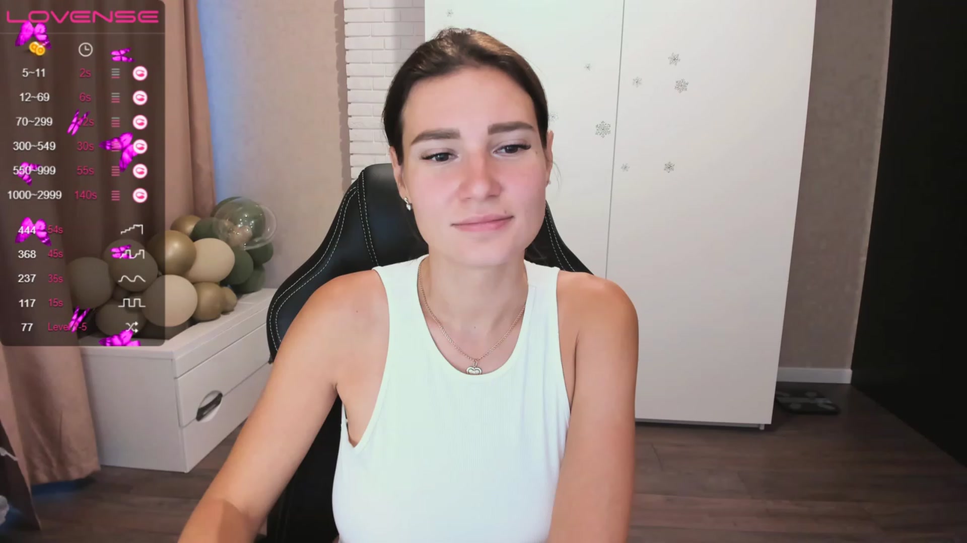 Gallery image thumbnail from HollyMollyy's myfreecams stream on, 06/28/2023, 17:47 image 16 of 20