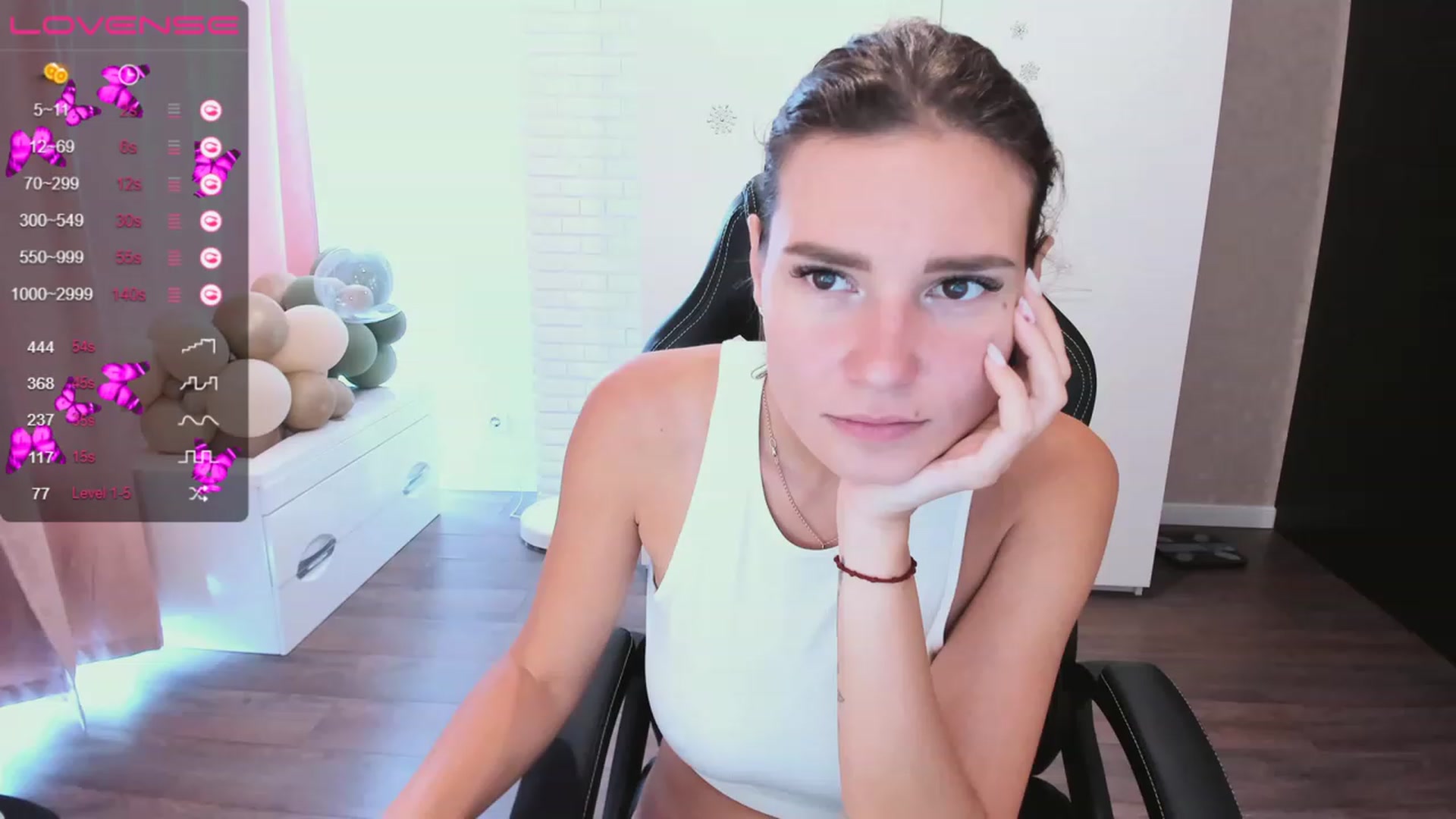 Gallery image thumbnail from HollyMollyy's myfreecams stream on, 06/29/2023, 04:47 image 11 of 20