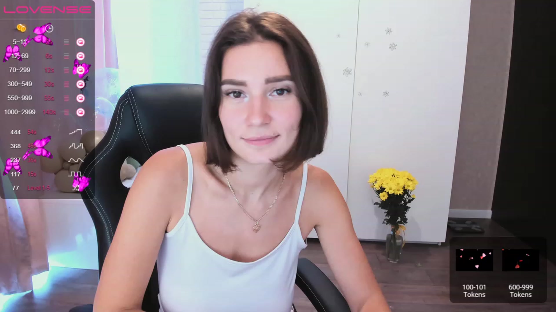 Gallery image thumbnail from HollyMollyy's myfreecams stream on, 06/30/2023, 13:16 image 2 of 20