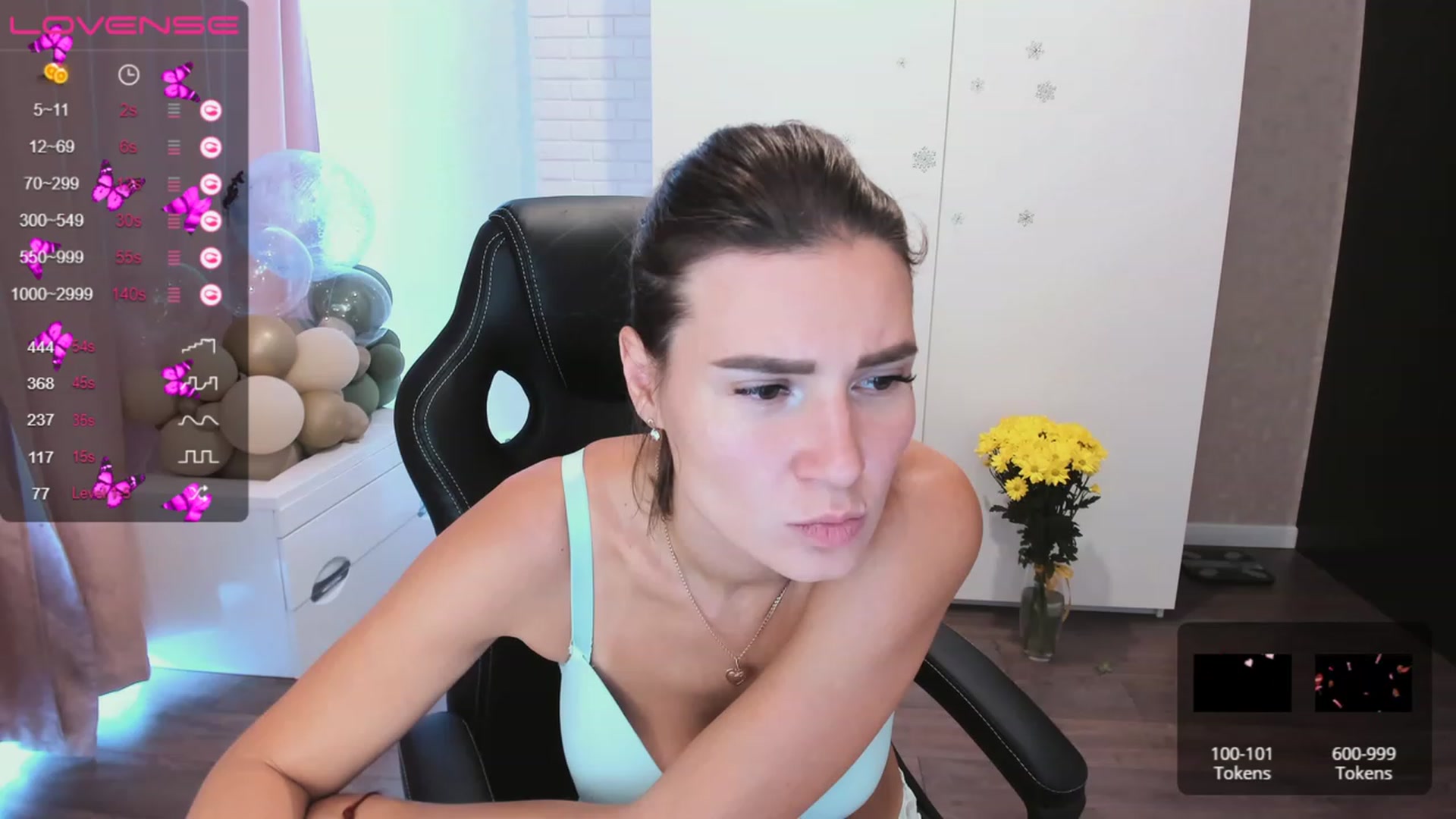 Gallery image thumbnail from HollyMollyy's myfreecams stream on, 06/30/2023, 15:16 image 16 of 20