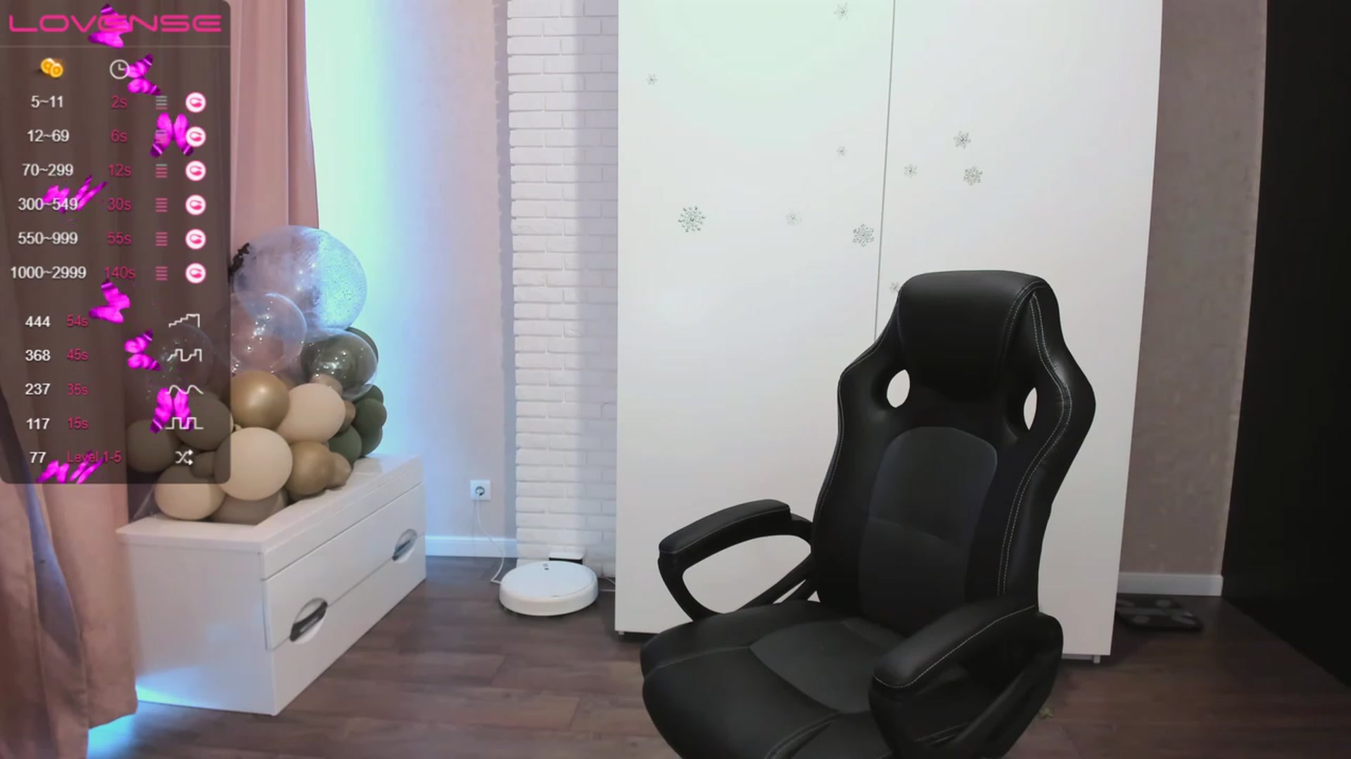 Gallery image thumbnail from HollyMollyy's myfreecams stream on, 06/30/2023, 16:40 image 4 of 20
