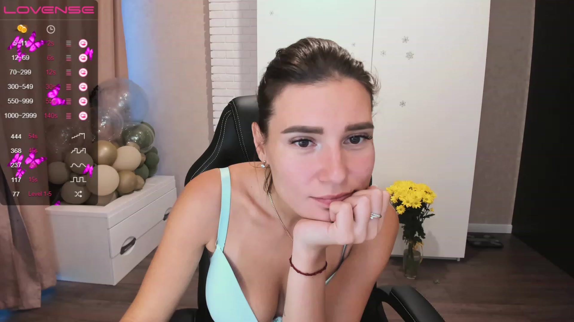 Gallery image thumbnail from HollyMollyy's myfreecams stream on, 06/30/2023, 17:31 image 13 of 20