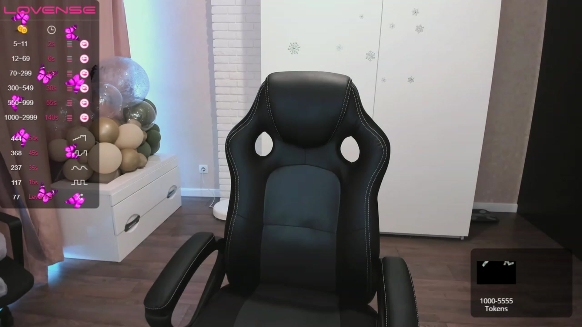 Gallery image thumbnail from HollyMollyy's myfreecams stream on, 07/01/2023, 17:49 image 4 of 20
