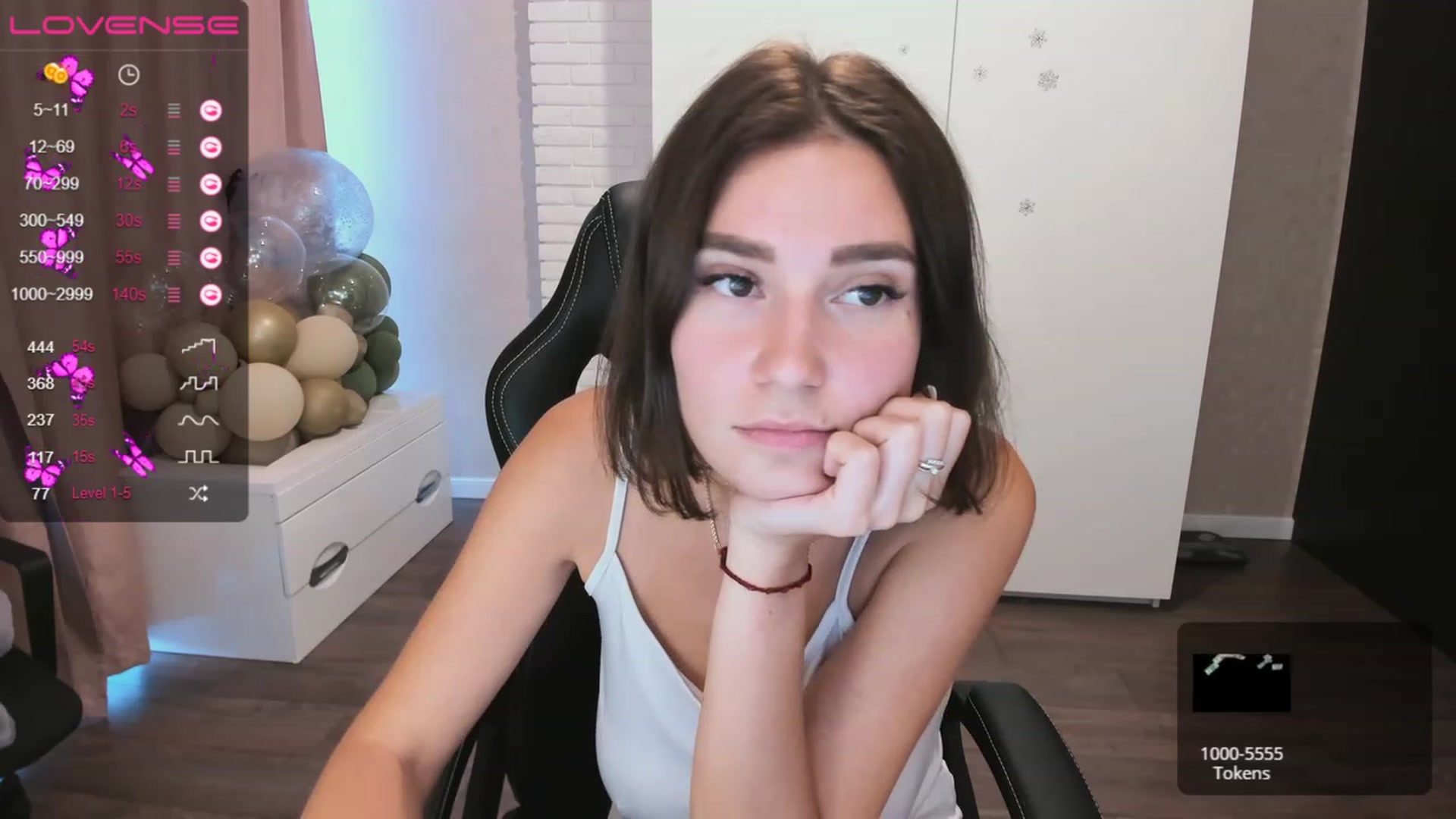 Gallery image thumbnail from HollyMollyy's myfreecams stream on, 07/01/2023, 17:49 image 6 of 20