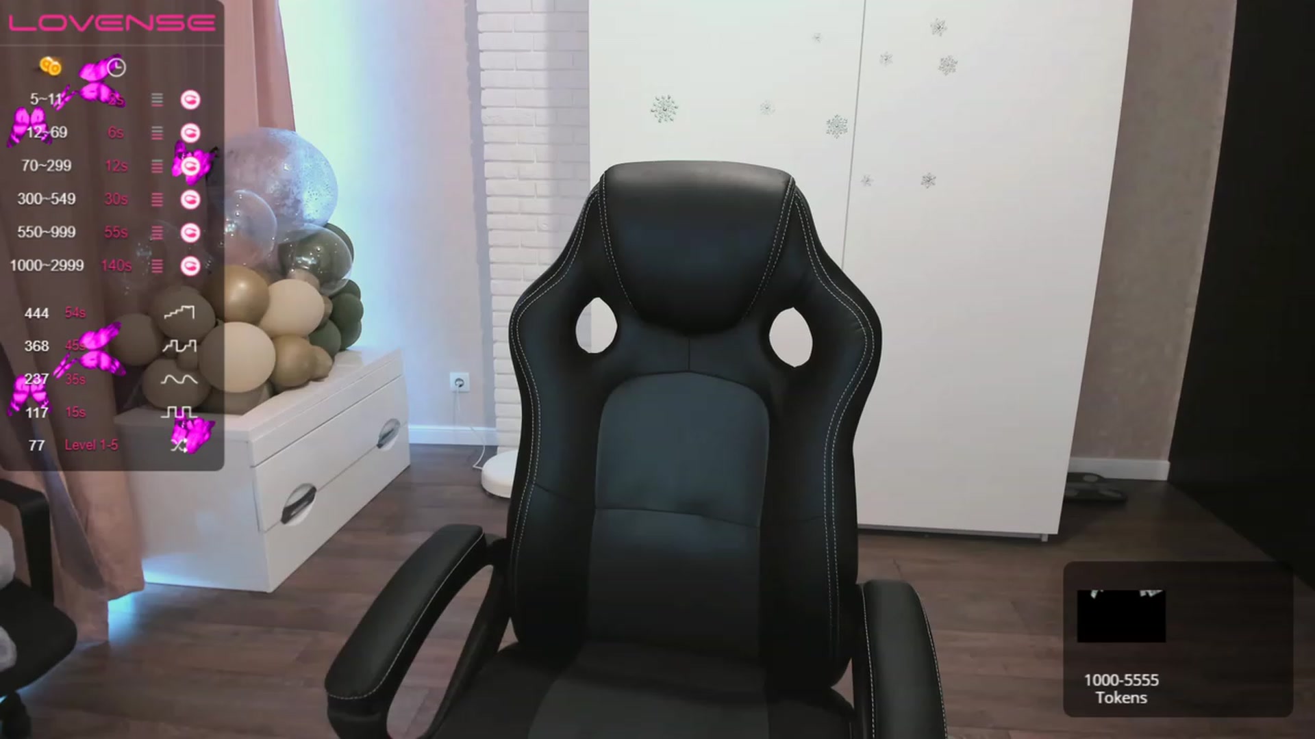 Gallery image thumbnail from HollyMollyy's myfreecams stream on, 07/01/2023, 17:49 image 3 of 20