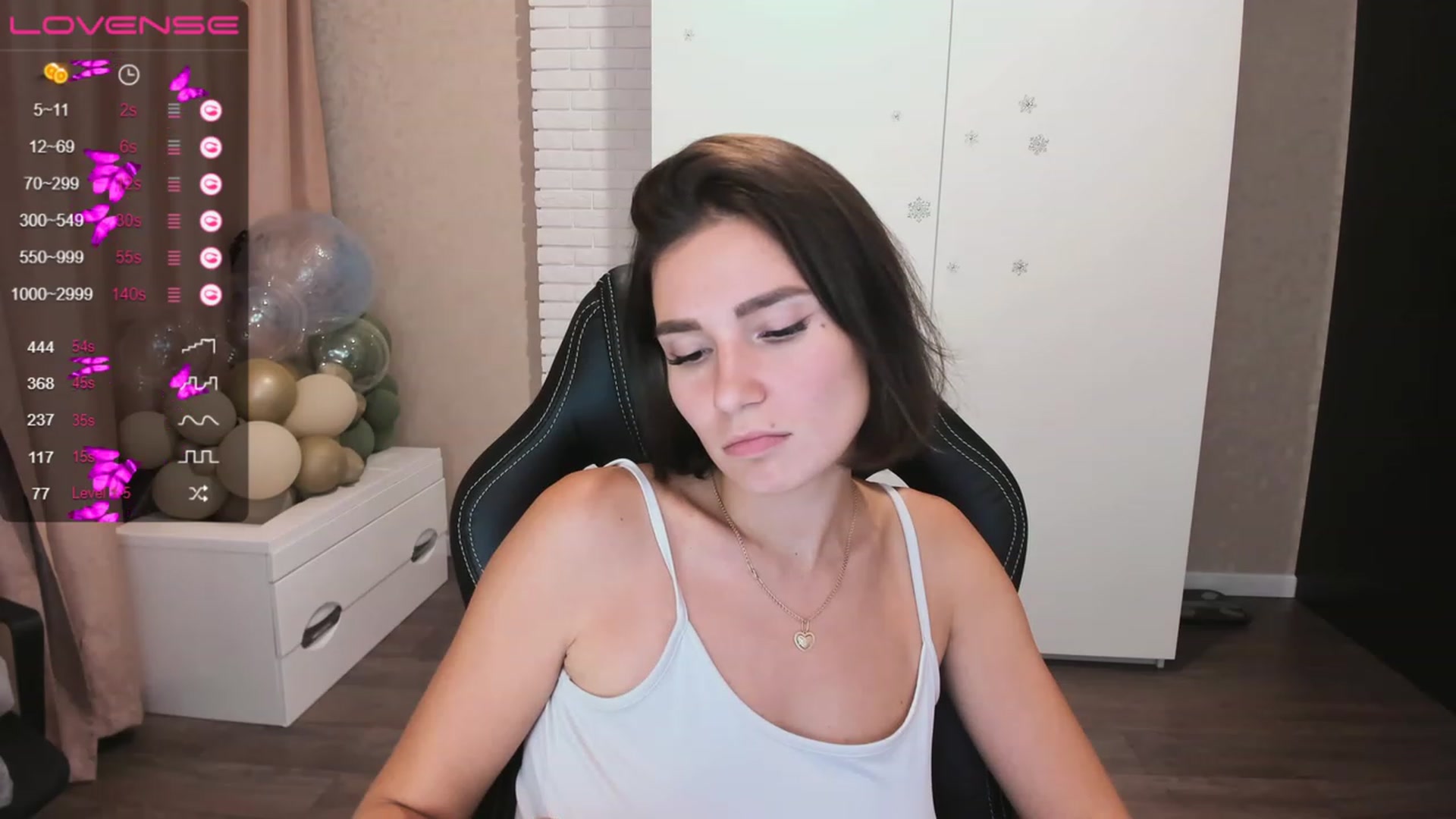 Gallery image thumbnail from HollyMollyy's myfreecams stream on, 07/01/2023, 18:51 image 13 of 20