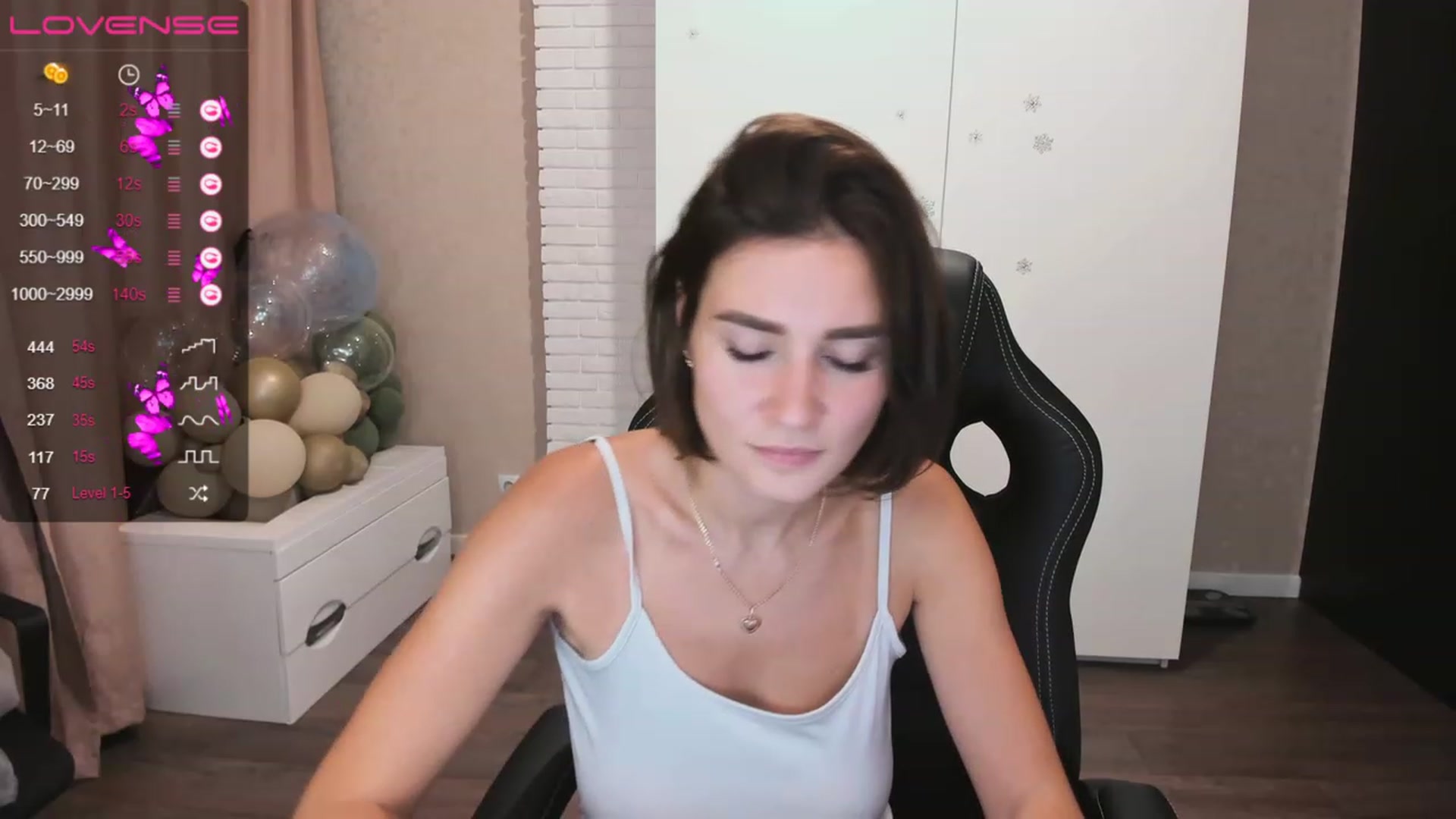 Gallery image thumbnail from HollyMollyy's myfreecams stream on, 07/01/2023, 18:51 image 7 of 20