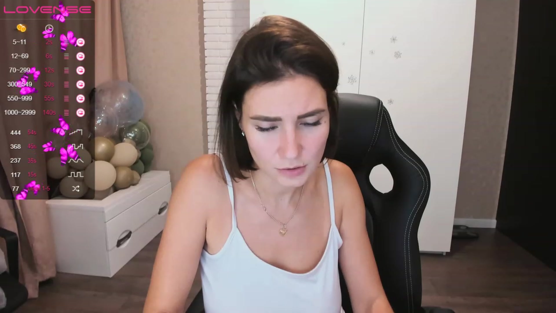 Gallery image thumbnail from HollyMollyy's myfreecams stream on, 07/01/2023, 18:51 image 18 of 20