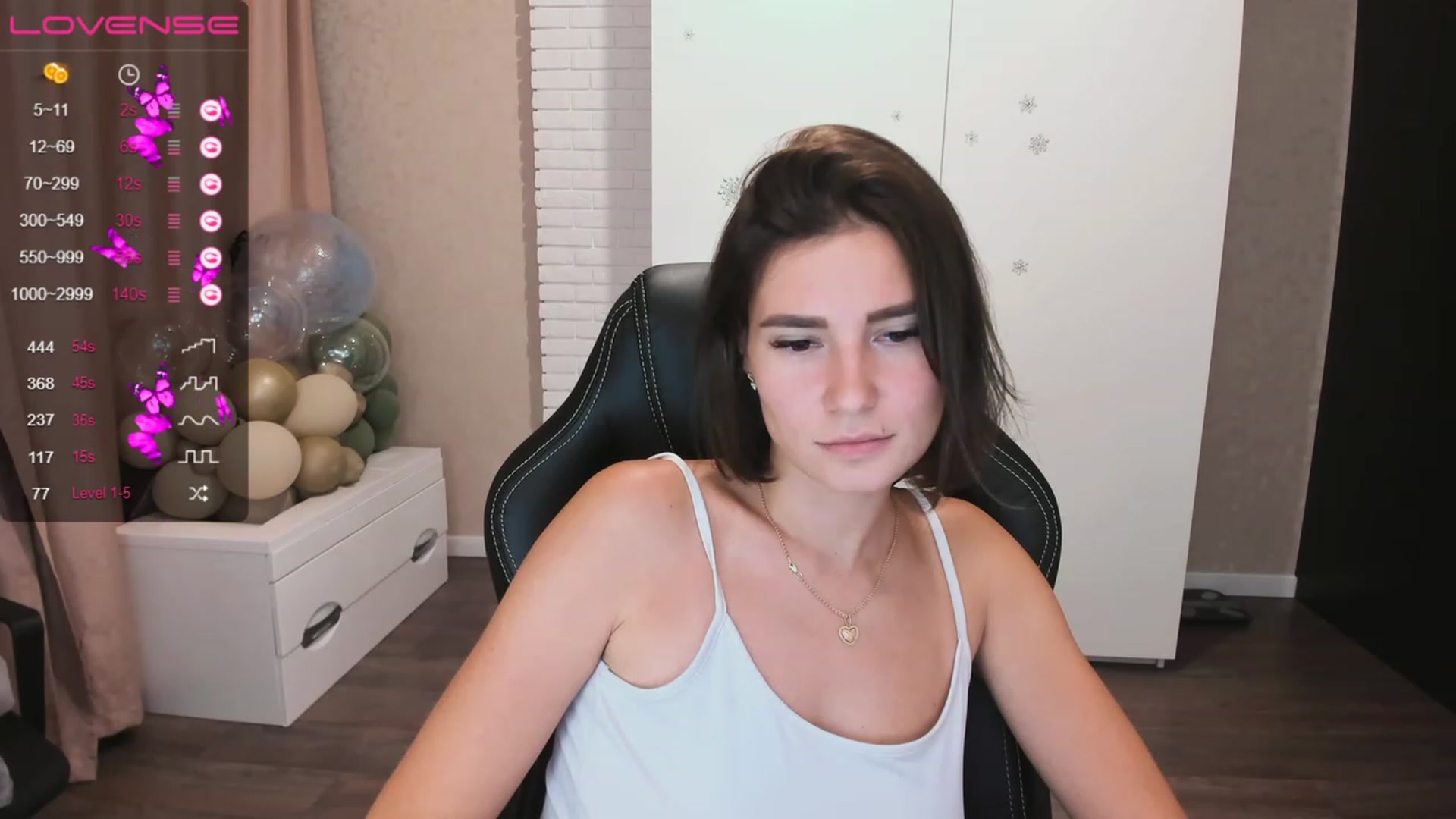 Gallery image thumbnail from HollyMollyy's myfreecams stream on, 07/01/2023, 18:51 image 14 of 20