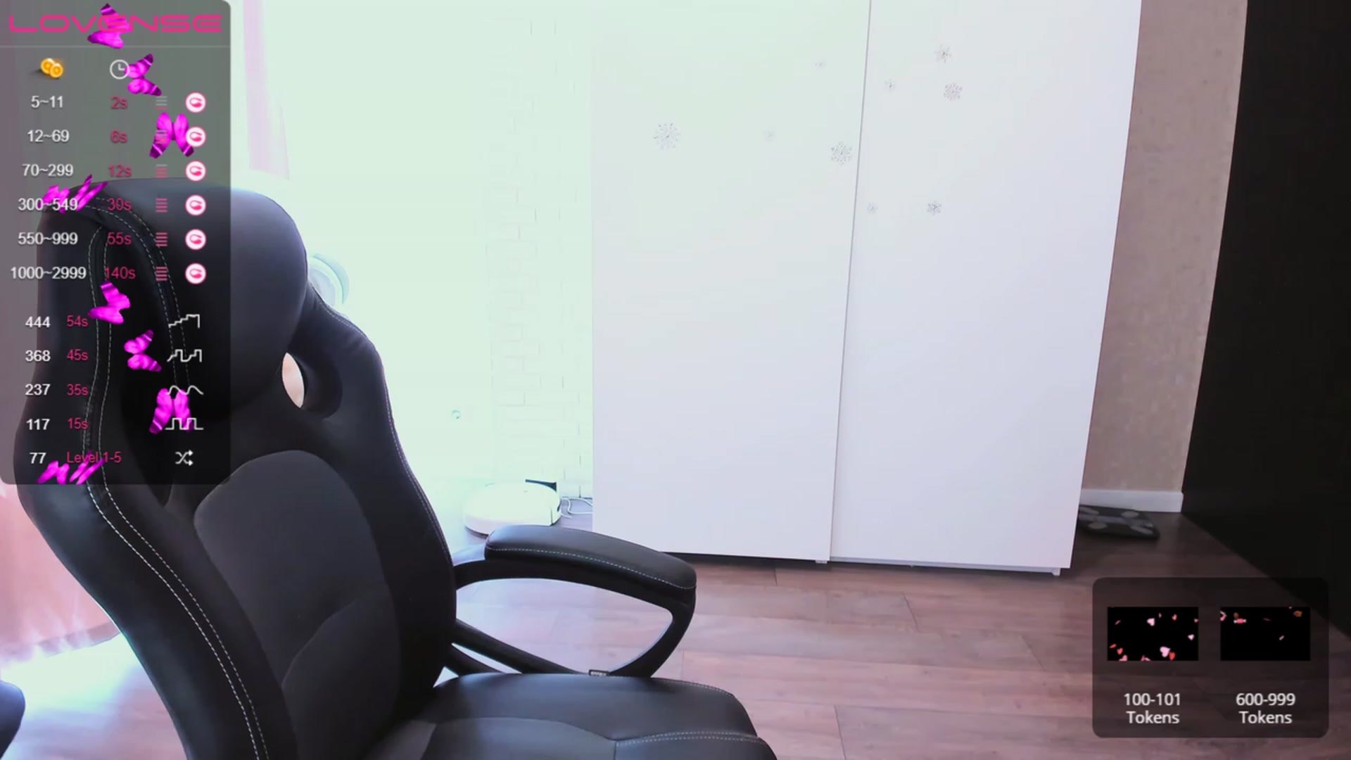 Gallery image thumbnail from HollyMollyy's myfreecams stream on, 07/03/2023, 12:03 image 2 of 20