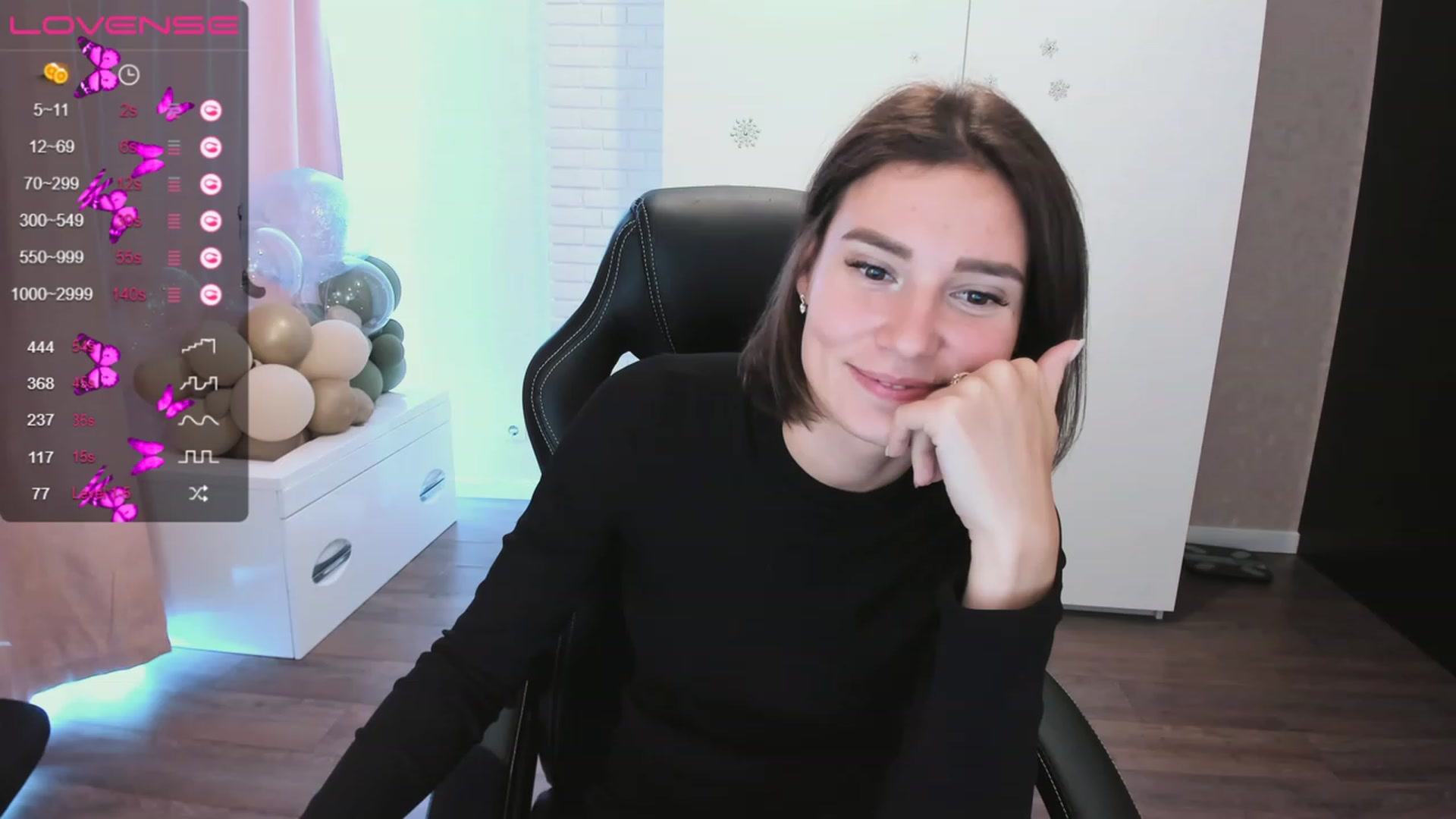 Gallery image thumbnail from HollyMollyy's myfreecams stream on, 07/03/2023, 14:26 image 15 of 20