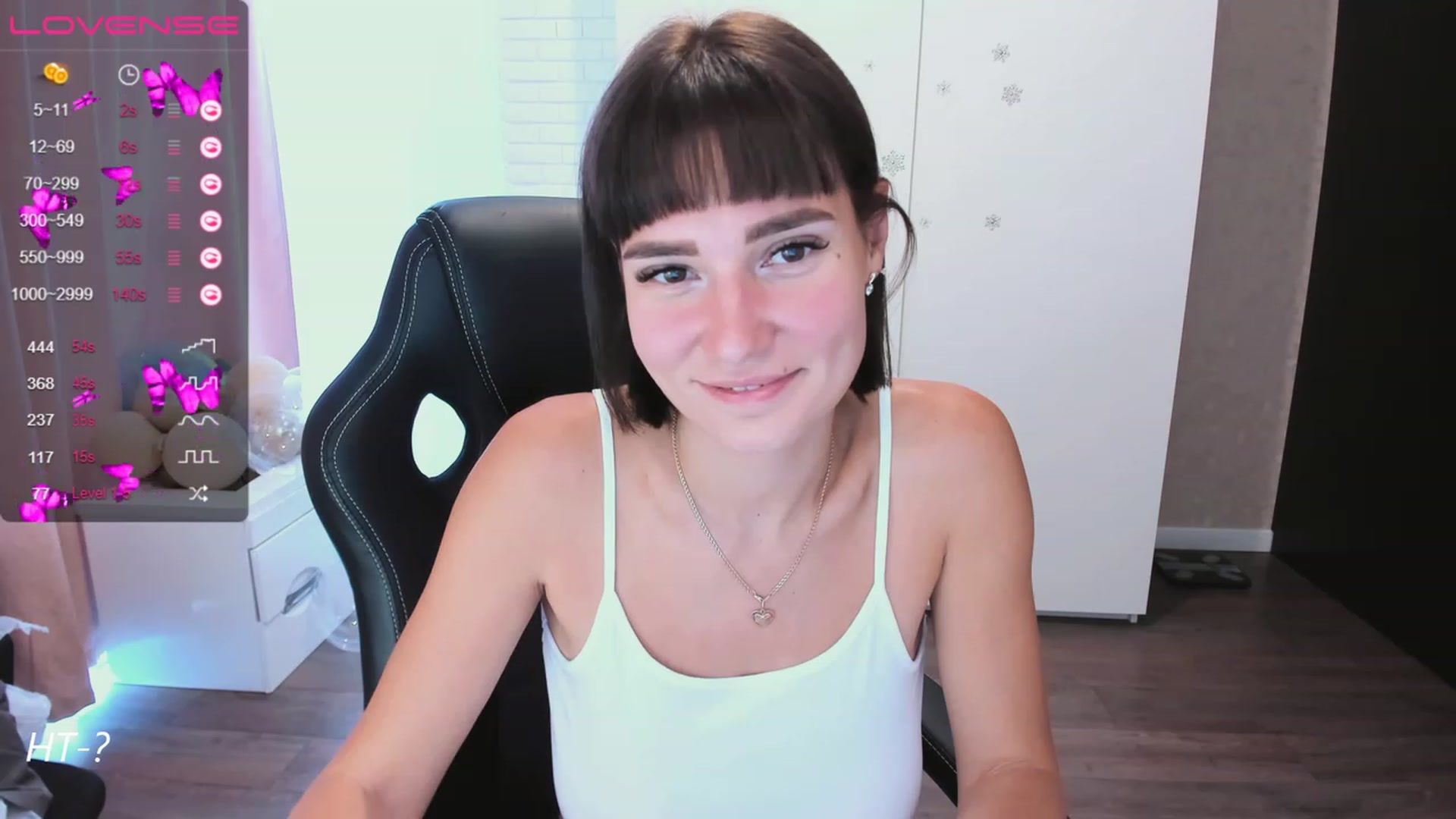 Gallery image thumbnail from HollyMollyy's myfreecams stream on, 07/20/2023, 14:22 image 9 of 20