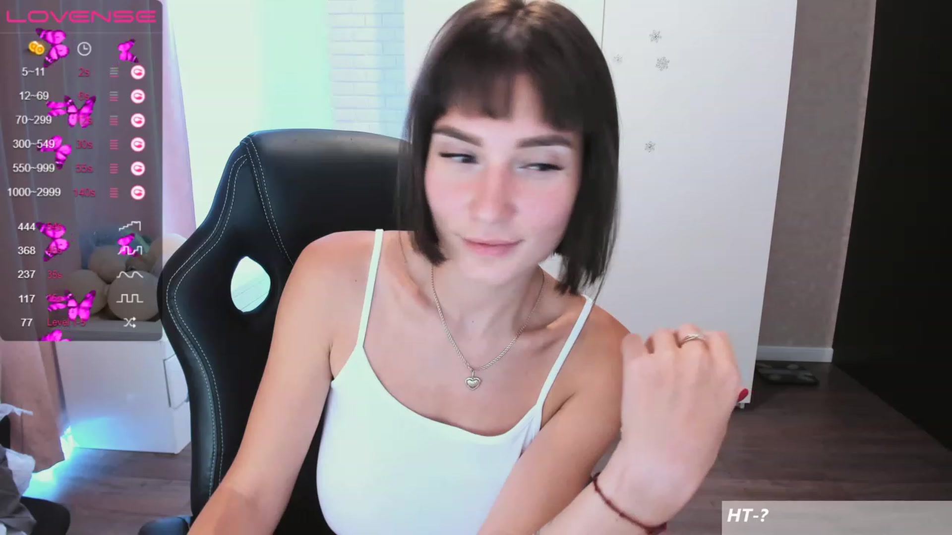 Gallery image thumbnail from HollyMollyy's myfreecams stream on, 07/20/2023, 14:22 image 19 of 20
