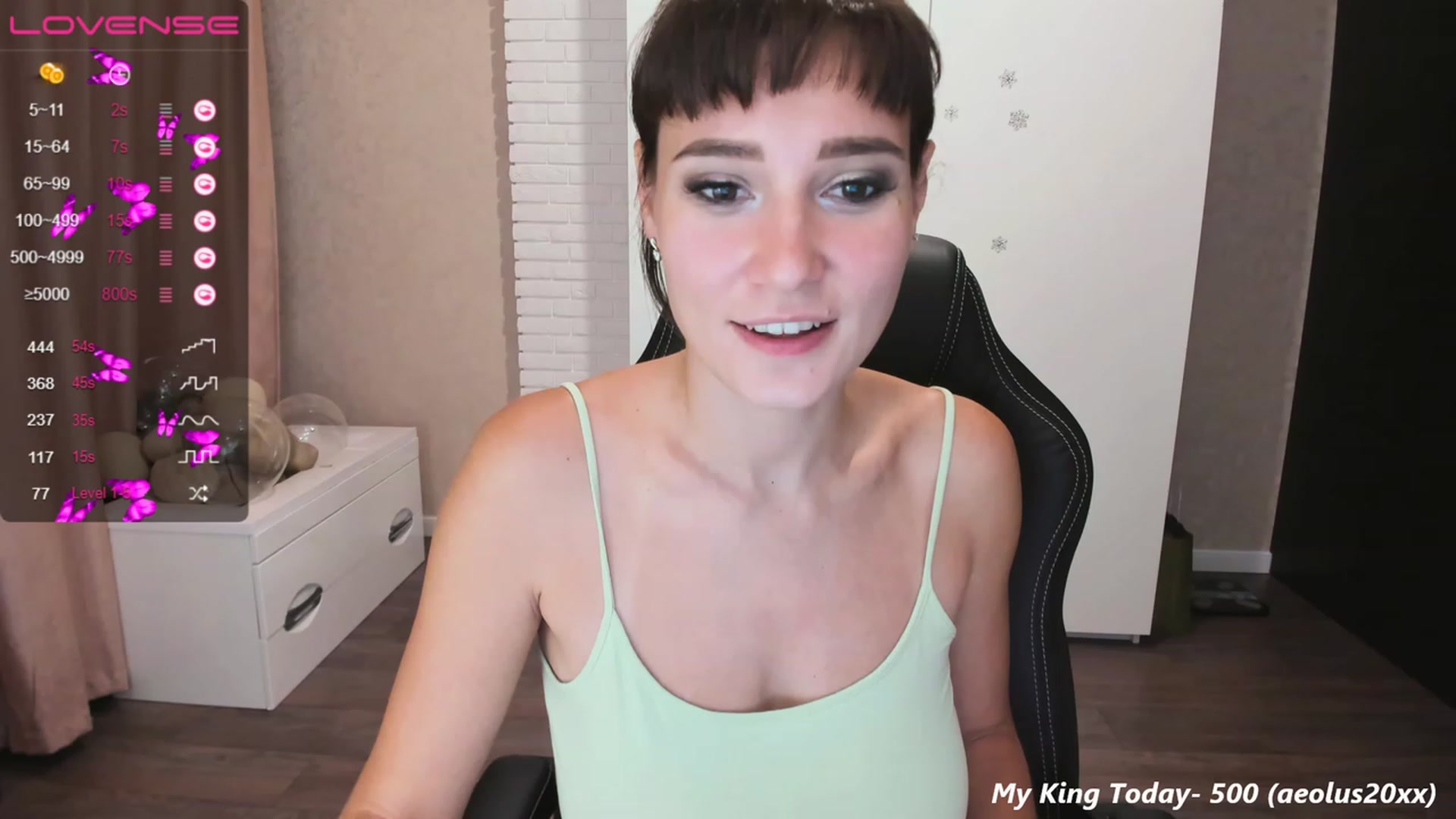 Gallery image thumbnail from HollyMollyy's myfreecams stream on, 07/28/2023, 20:25 image 5 of 20