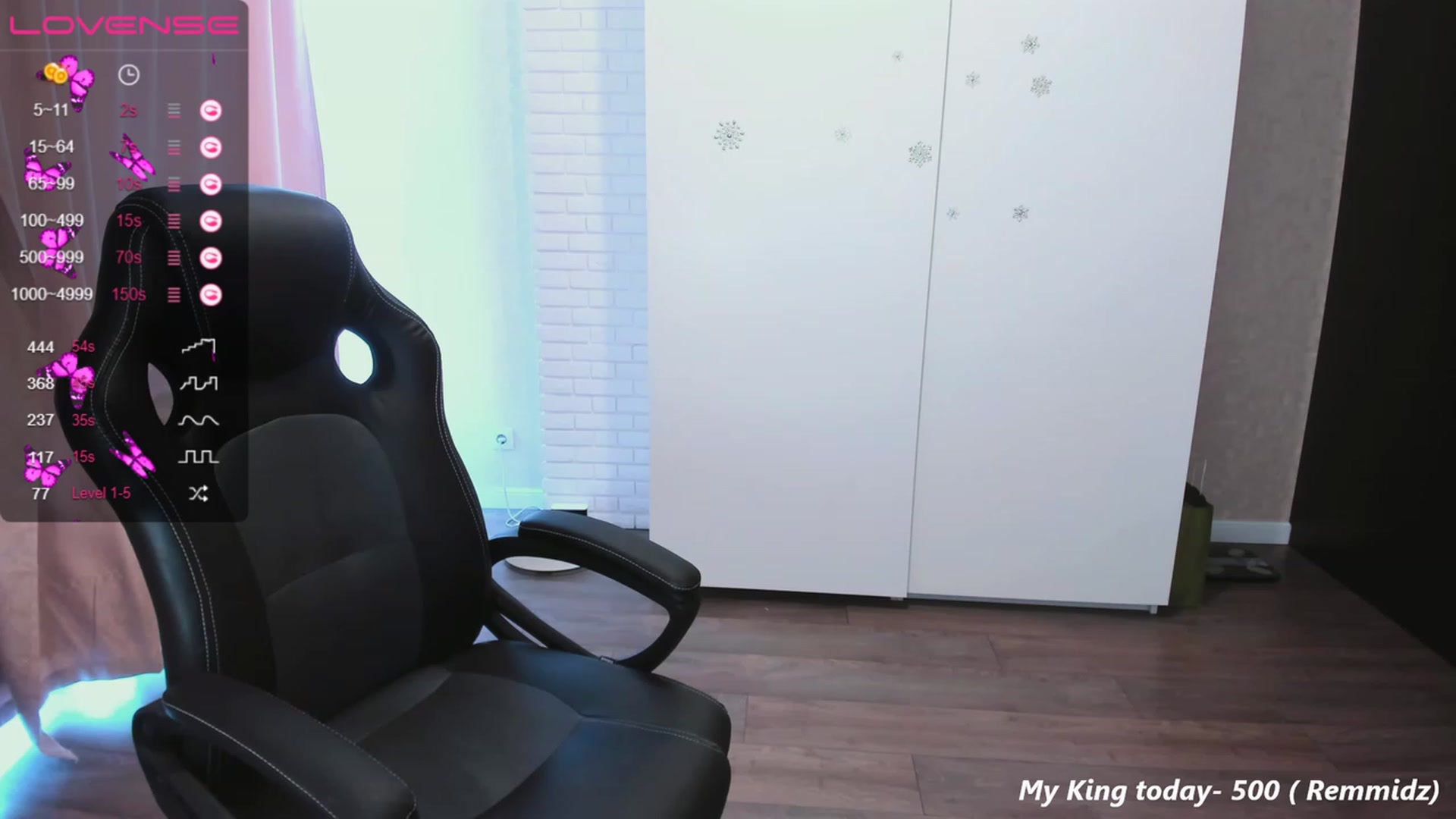 Gallery image thumbnail from HollyMollyy's myfreecams stream on, 07/31/2023, 14:37 image 5 of 20