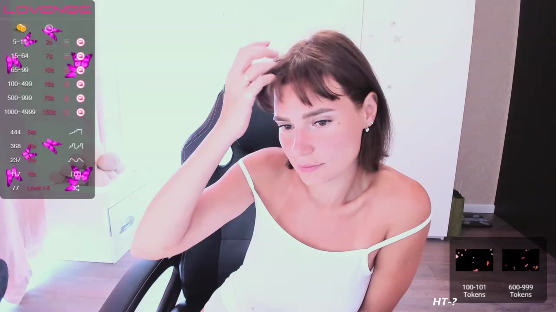 Gallery image thumbnail from HollyMollyy's myfreecams stream on, 08/08/2023, 11:03 image 8 of 20