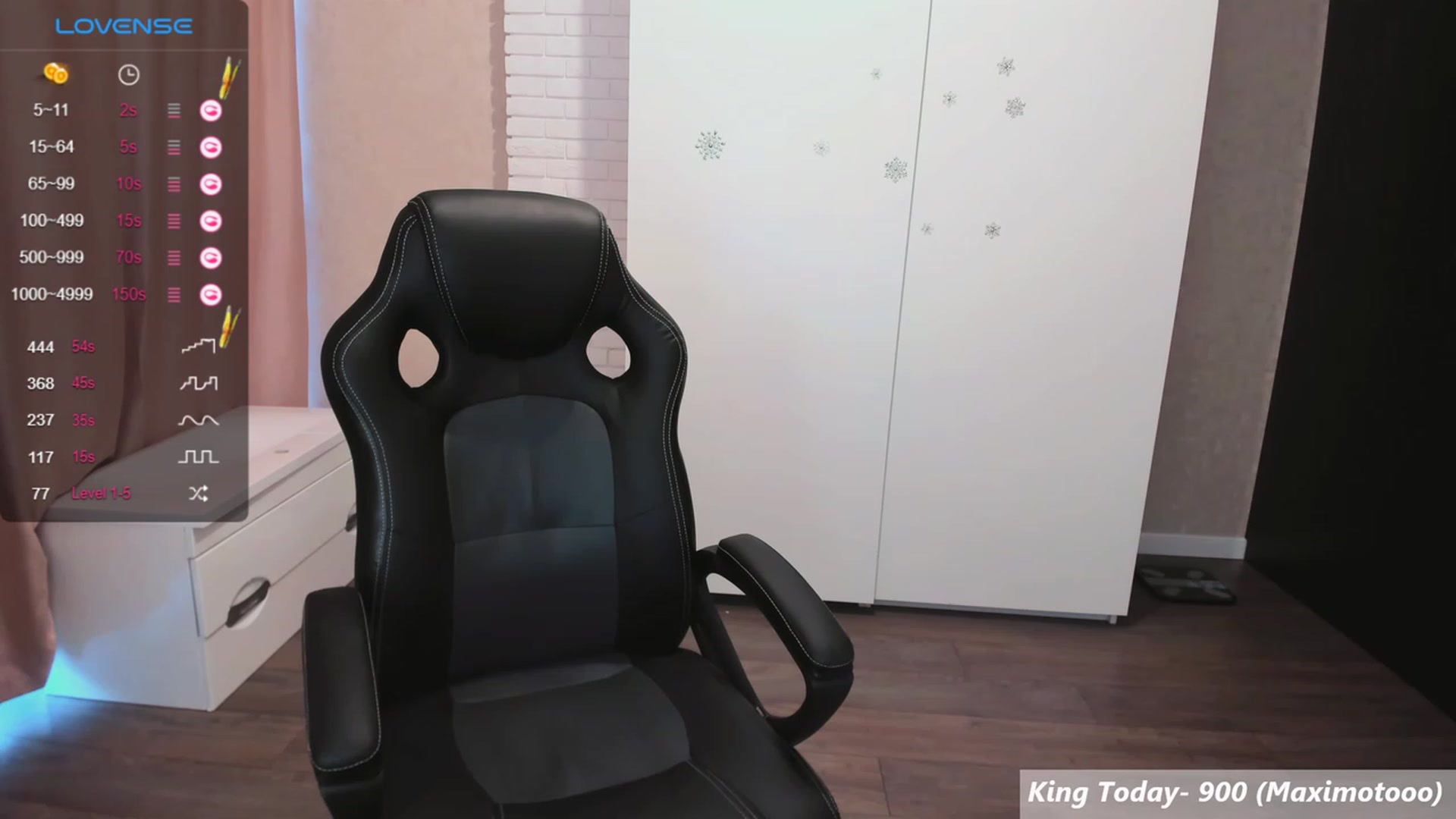 Gallery image thumbnail from HollyMollyy's myfreecams stream on, 08/30/2023, 15:37 image 17 of 20