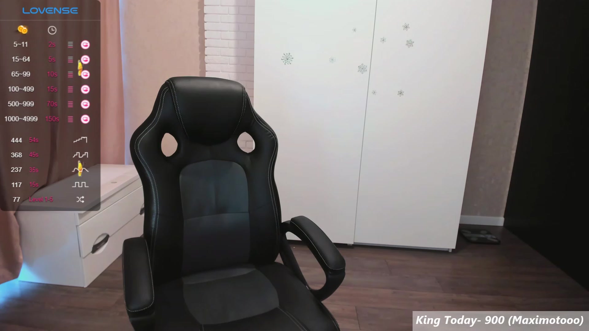 Gallery image thumbnail from HollyMollyy's myfreecams stream on, 08/30/2023, 15:37 image 20 of 20