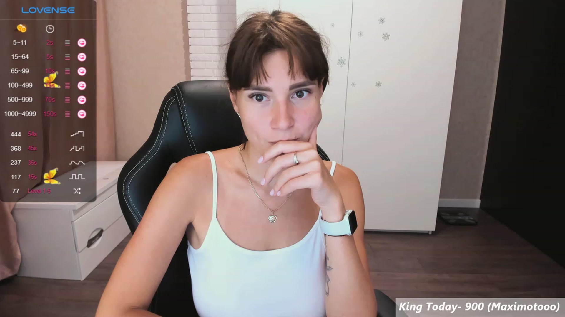 Gallery image thumbnail from HollyMollyy's myfreecams stream on, 08/30/2023, 17:15 image 8 of 20