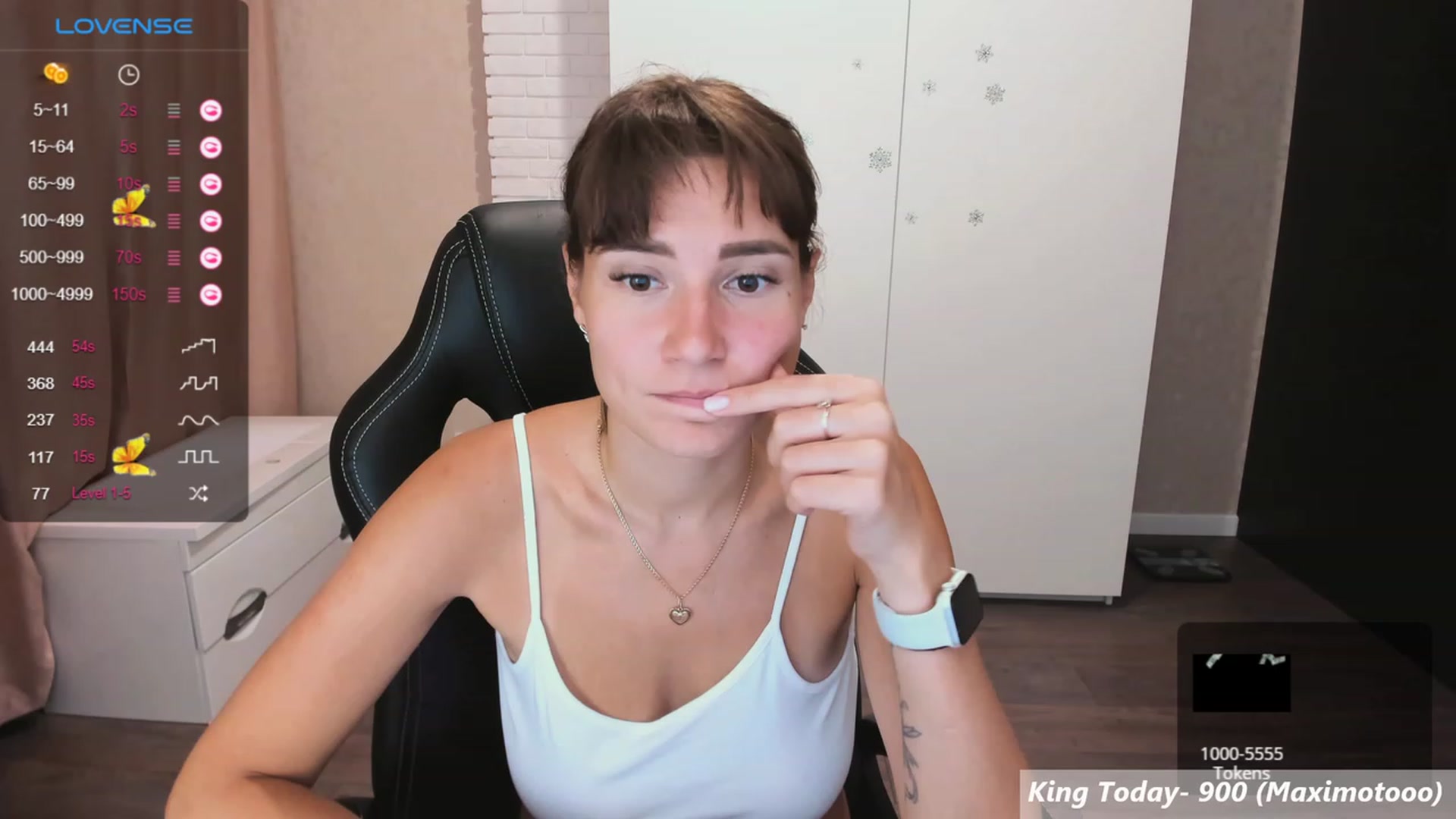 Gallery image thumbnail from HollyMollyy's myfreecams stream on, 08/30/2023, 17:15 image 12 of 20