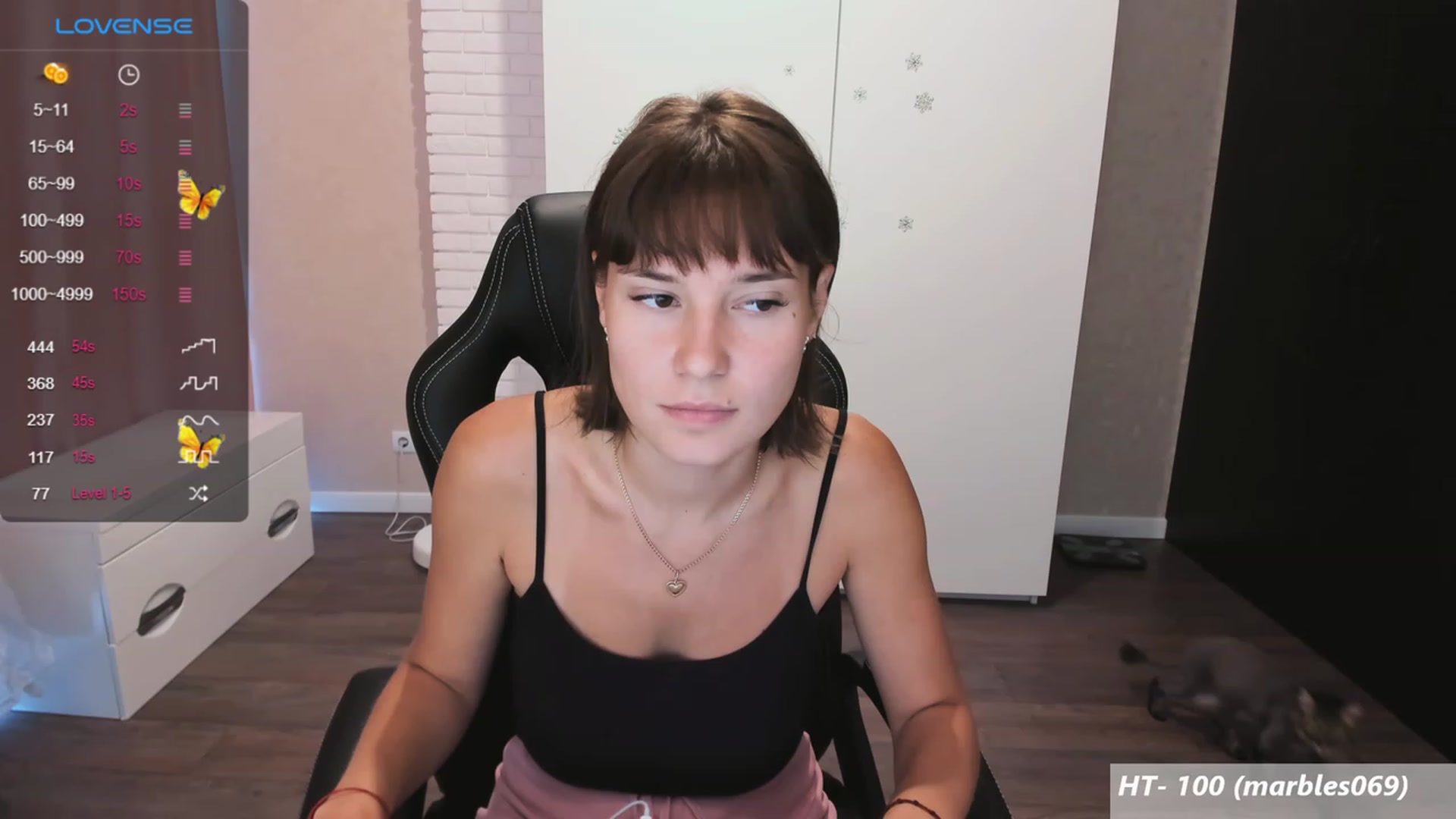 Gallery image thumbnail from HollyMollyy's myfreecams stream on, 09/01/2023, 14:57 image 3 of 20