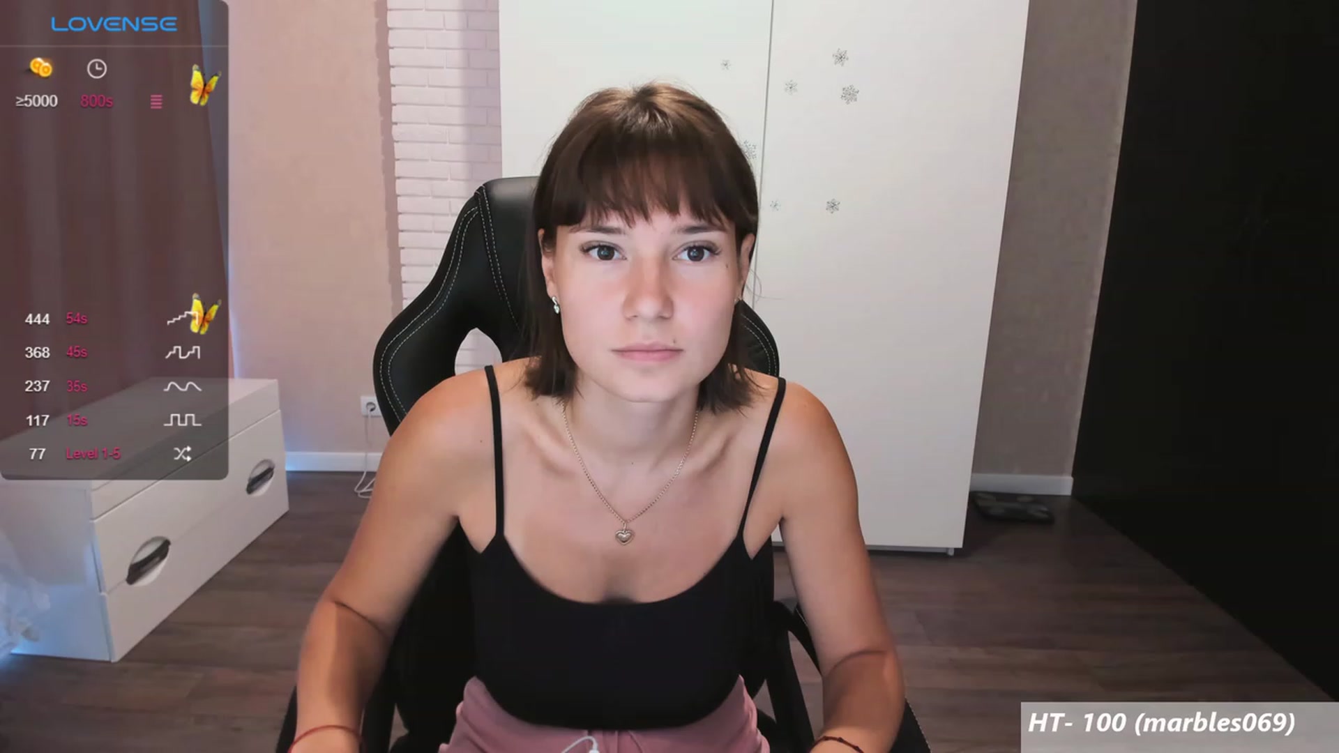 Gallery image thumbnail from HollyMollyy's myfreecams stream on, 09/01/2023, 14:57 image 4 of 20