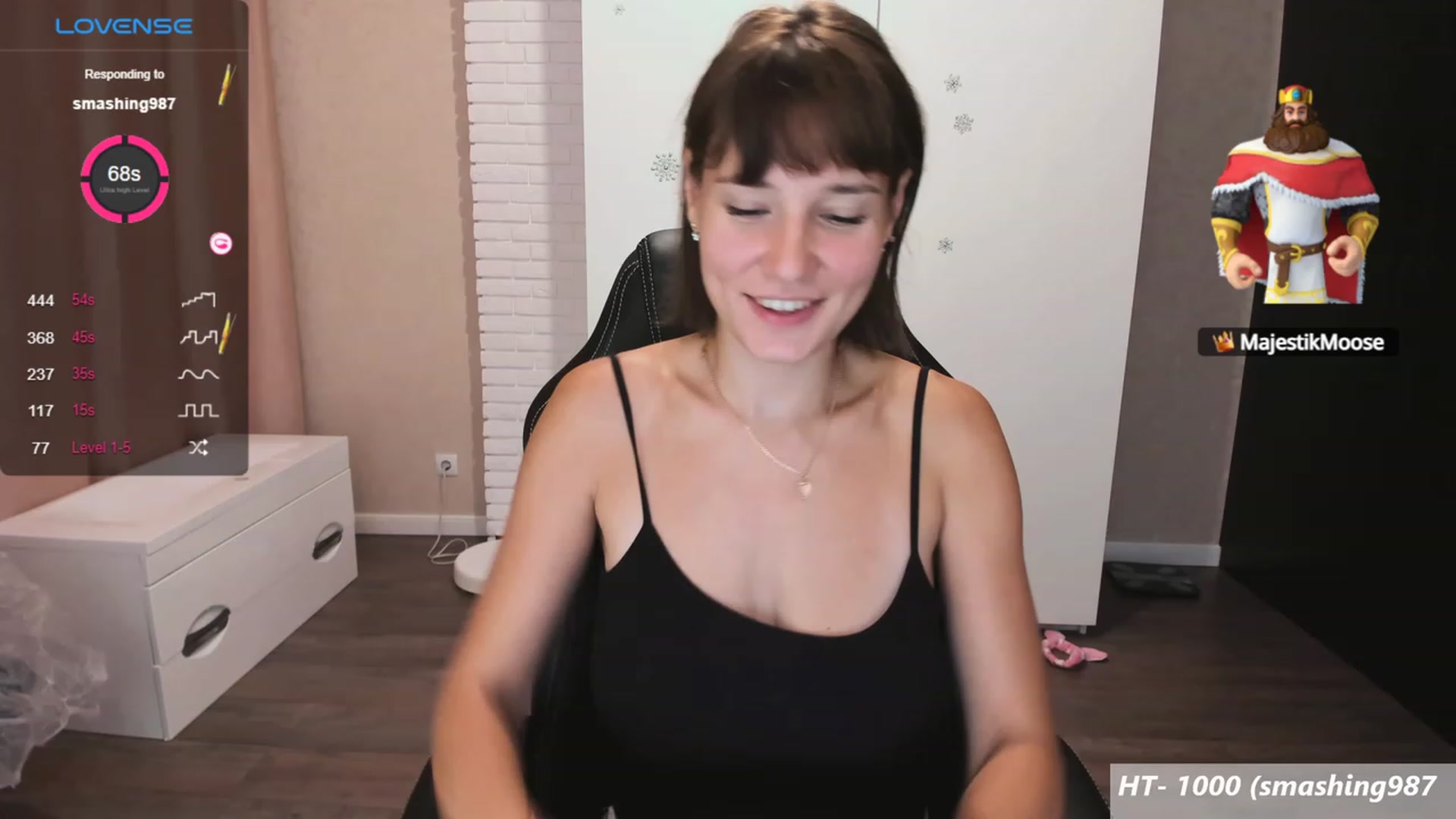 Gallery image thumbnail from HollyMollyy's myfreecams stream on, 09/01/2023, 17:56 image 3 of 20