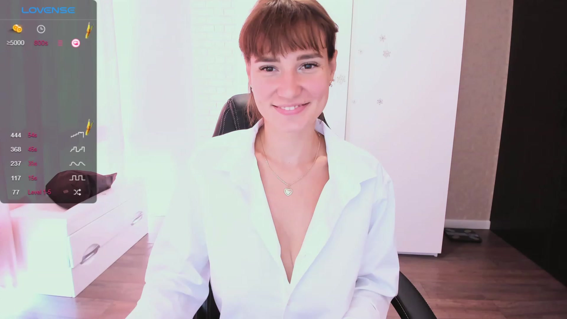 Gallery image thumbnail from HollyMollyy's myfreecams stream on, 09/04/2023, 07:02 image 13 of 20