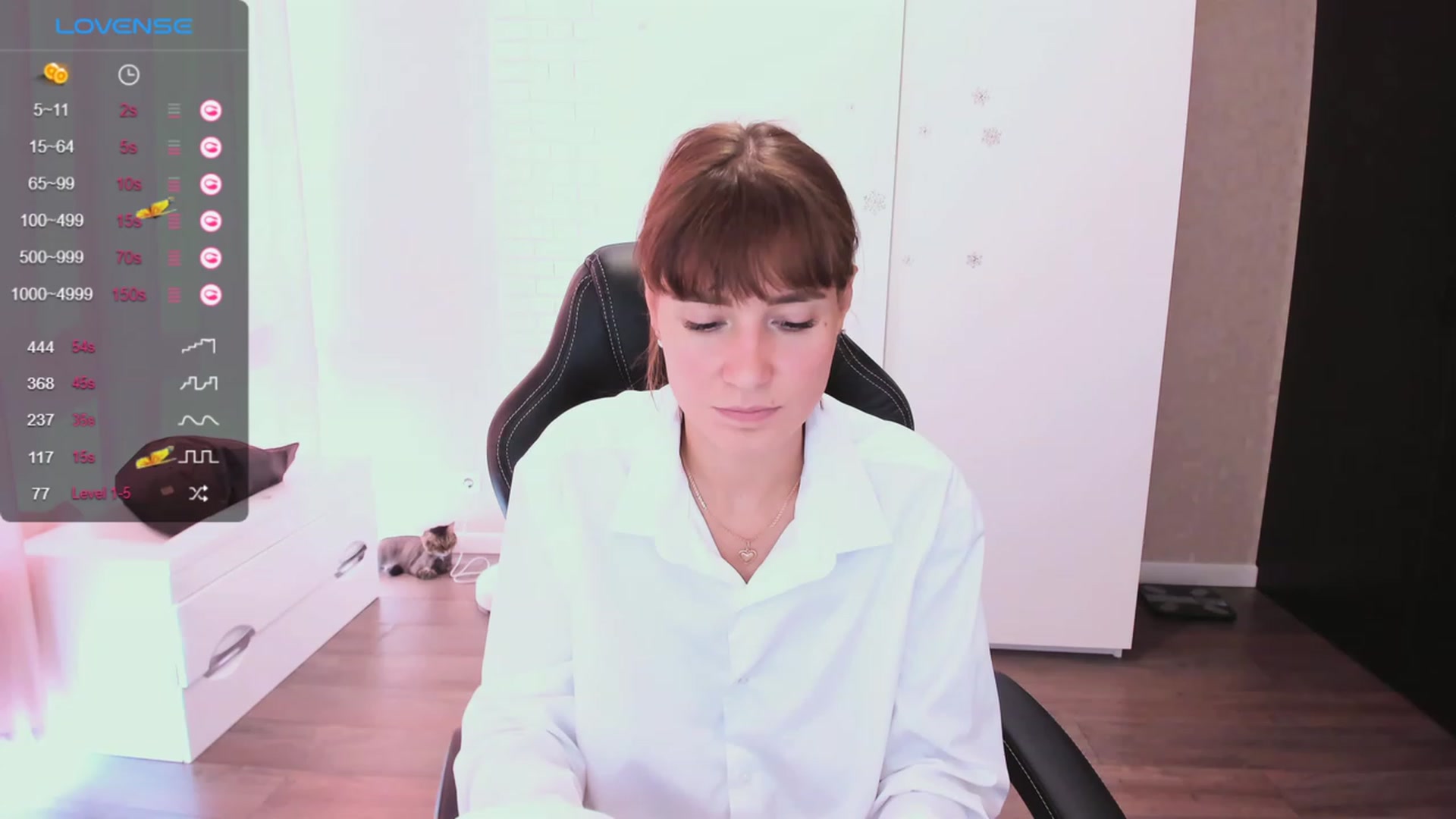 Gallery image thumbnail from HollyMollyy's myfreecams stream on, 09/04/2023, 07:02 image 4 of 20