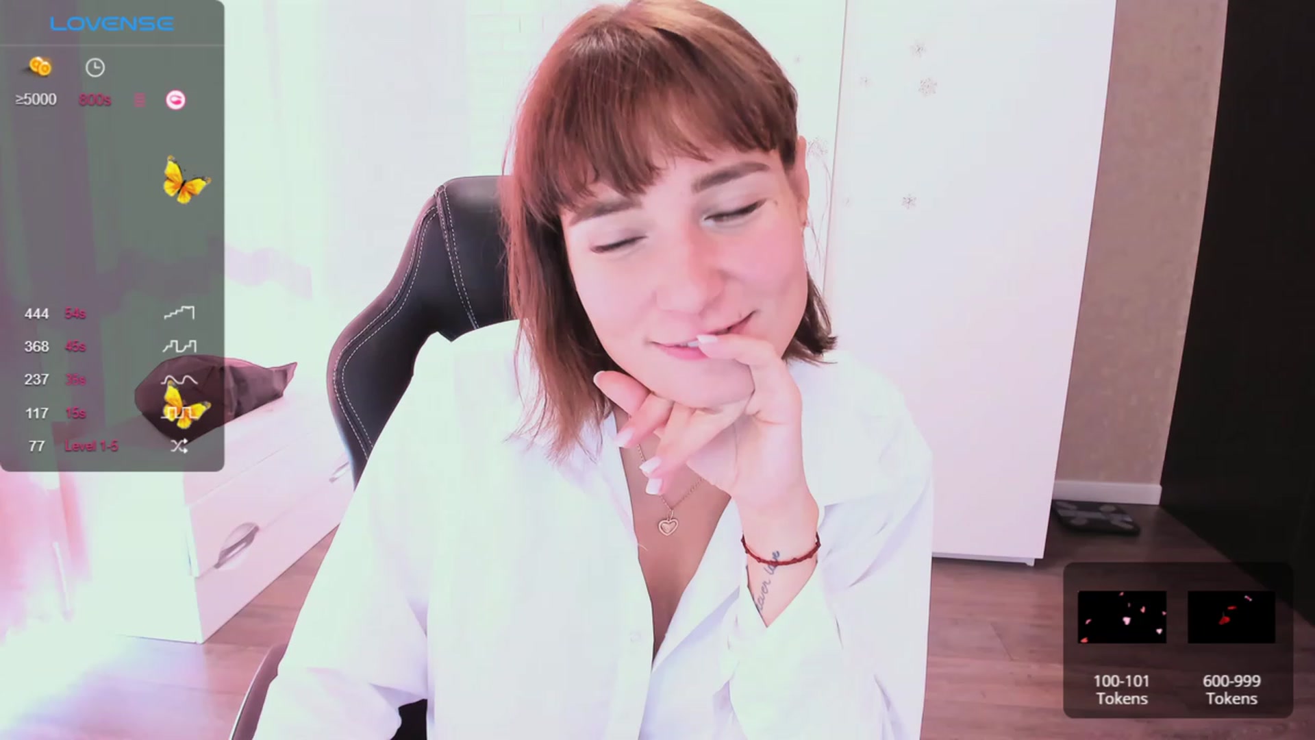 Gallery image thumbnail from HollyMollyy's myfreecams stream on, 09/04/2023, 08:42 image 16 of 20