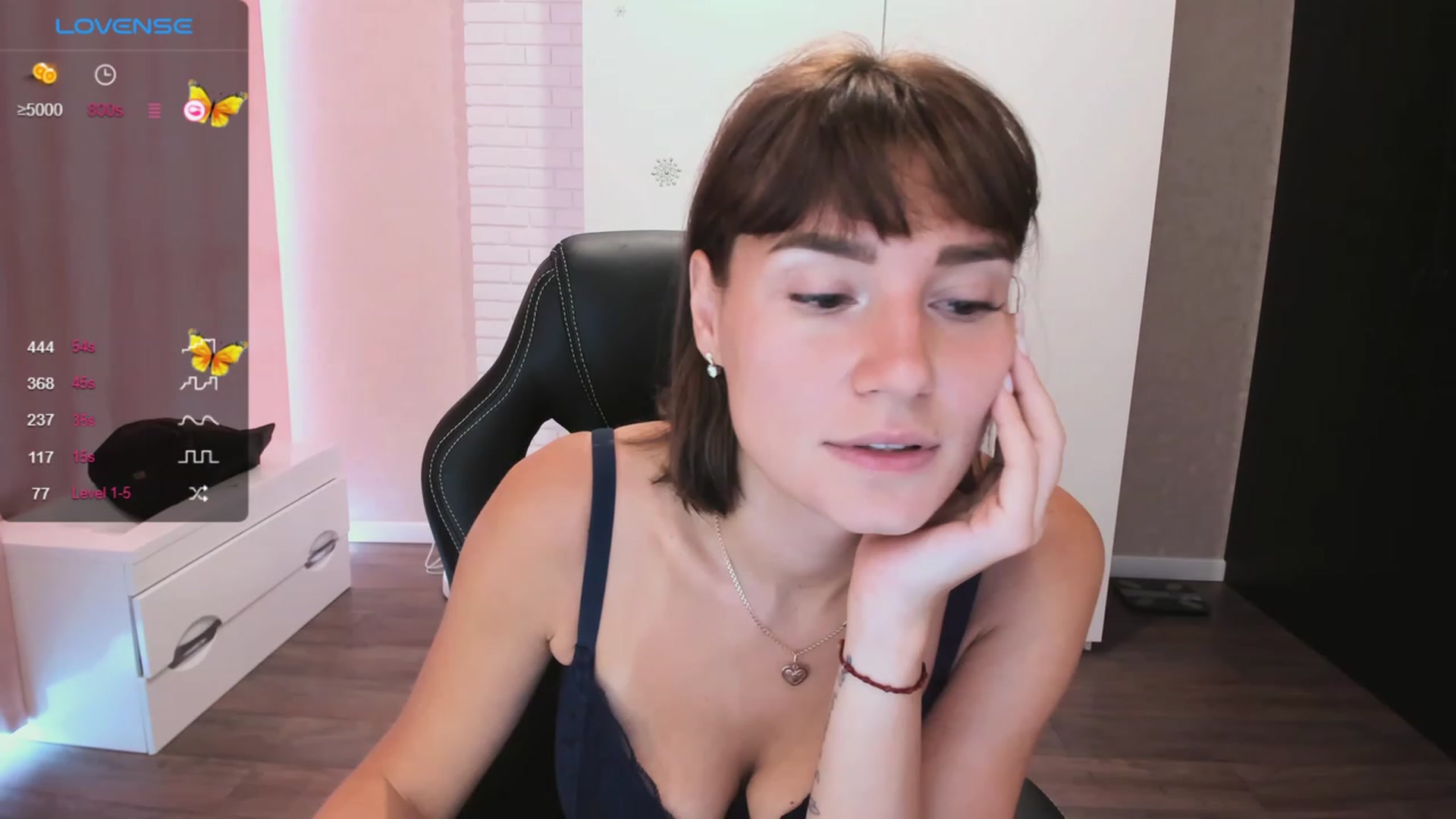 Gallery image thumbnail from HollyMollyy's myfreecams stream on, 09/06/2023, 03:45 image 19 of 20