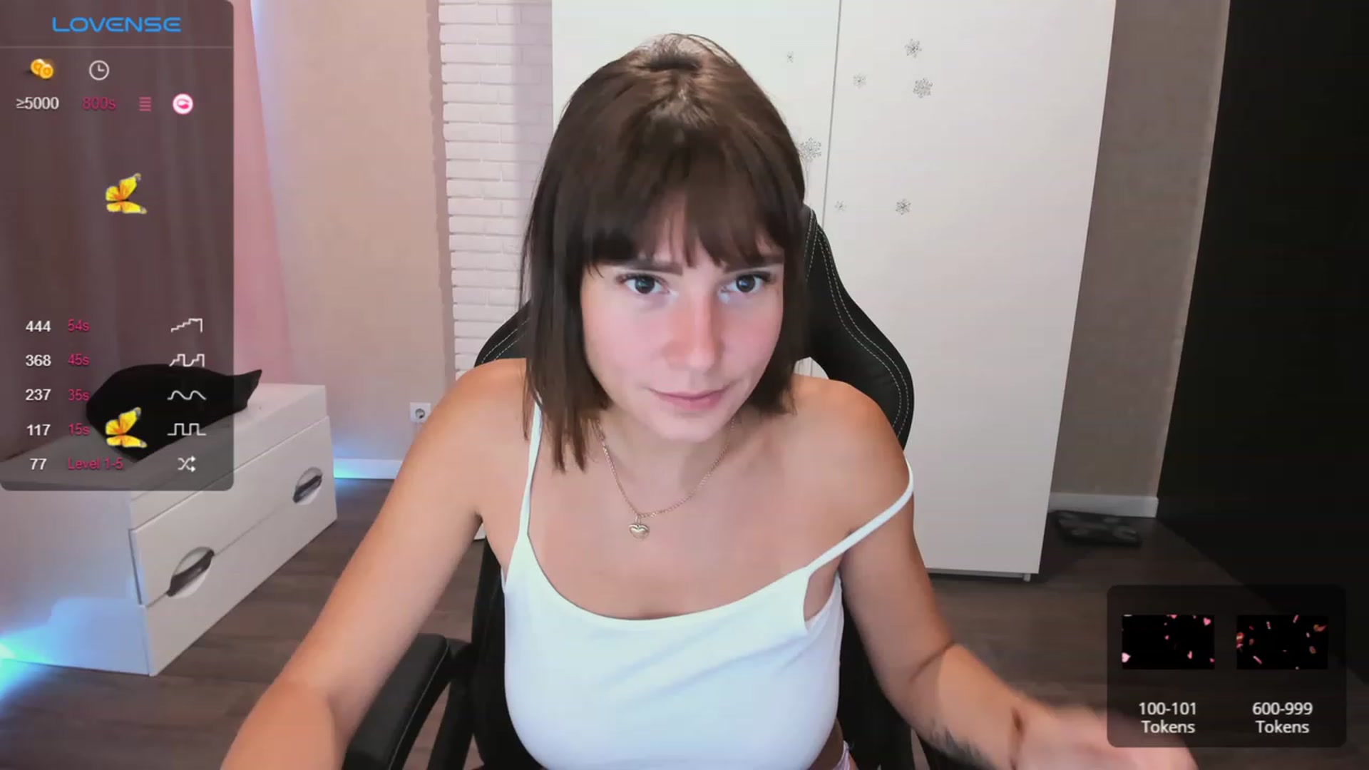 Gallery image thumbnail from HollyMollyy's myfreecams stream on, 09/07/2023, 16:09 image 10 of 20