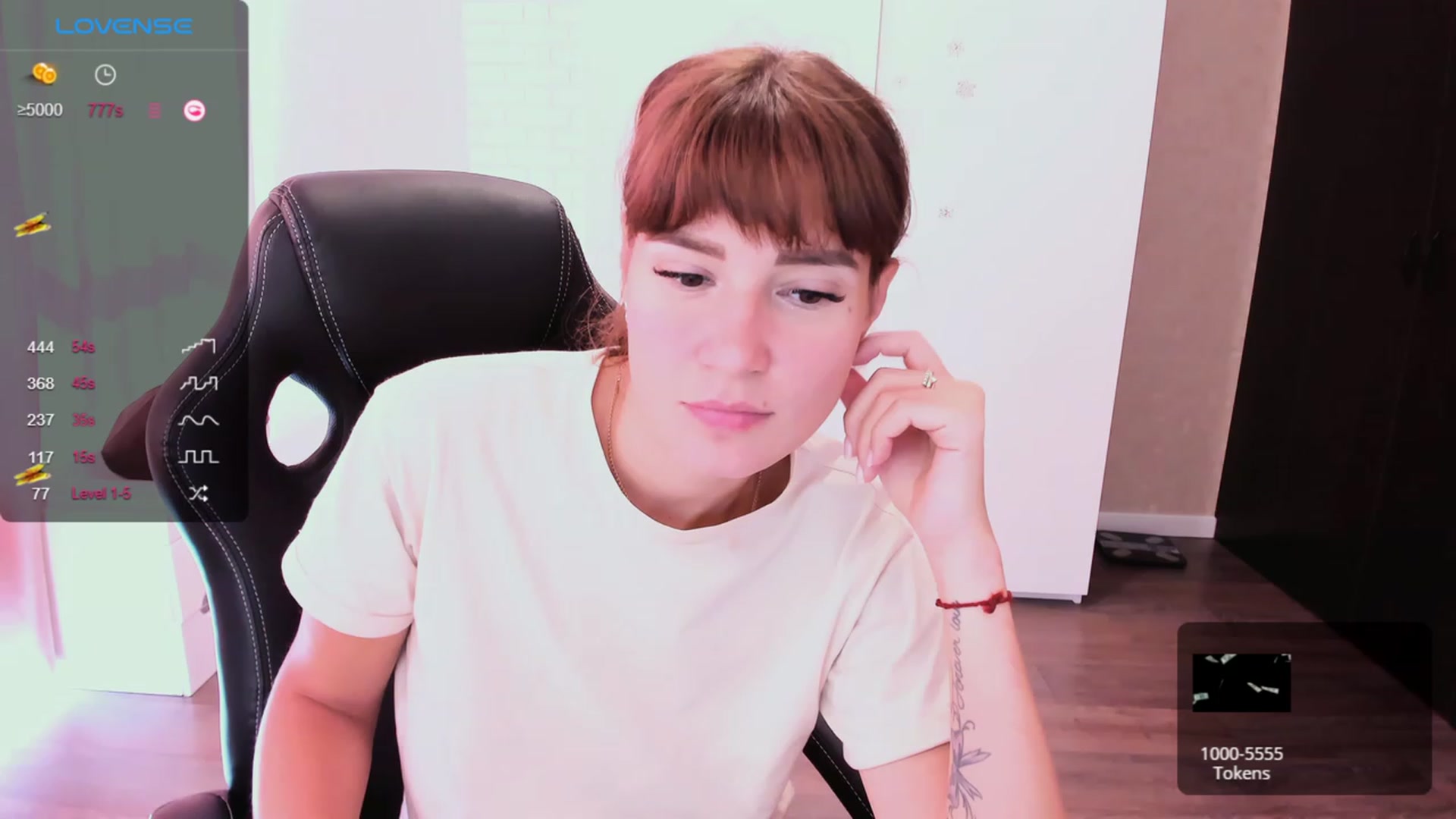 Gallery image thumbnail from HollyMollyy's myfreecams stream on, 09/10/2023, 09:58 image 3 of 20