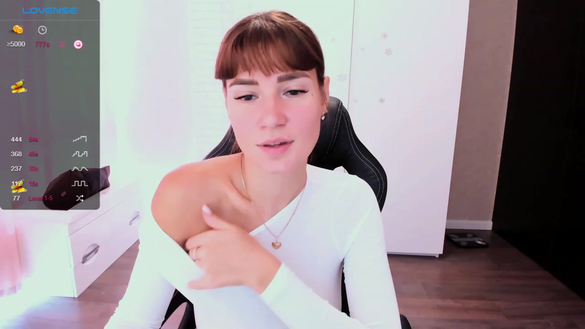Gallery image thumbnail from HollyMollyy's myfreecams stream on, 09/11/2023, 09:31 image 3 of 20