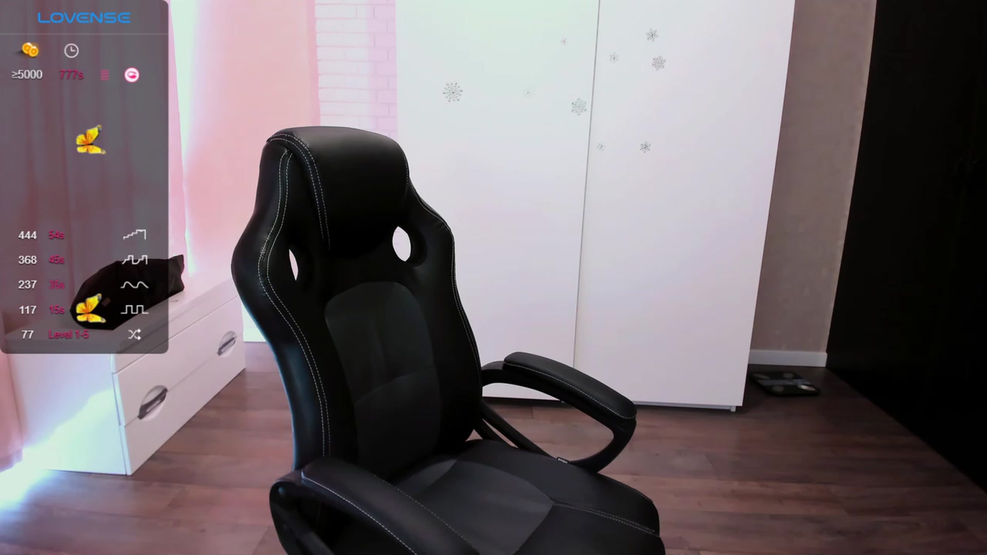 Gallery image thumbnail from HollyMollyy's myfreecams stream on, 09/11/2023, 09:31 image 19 of 20