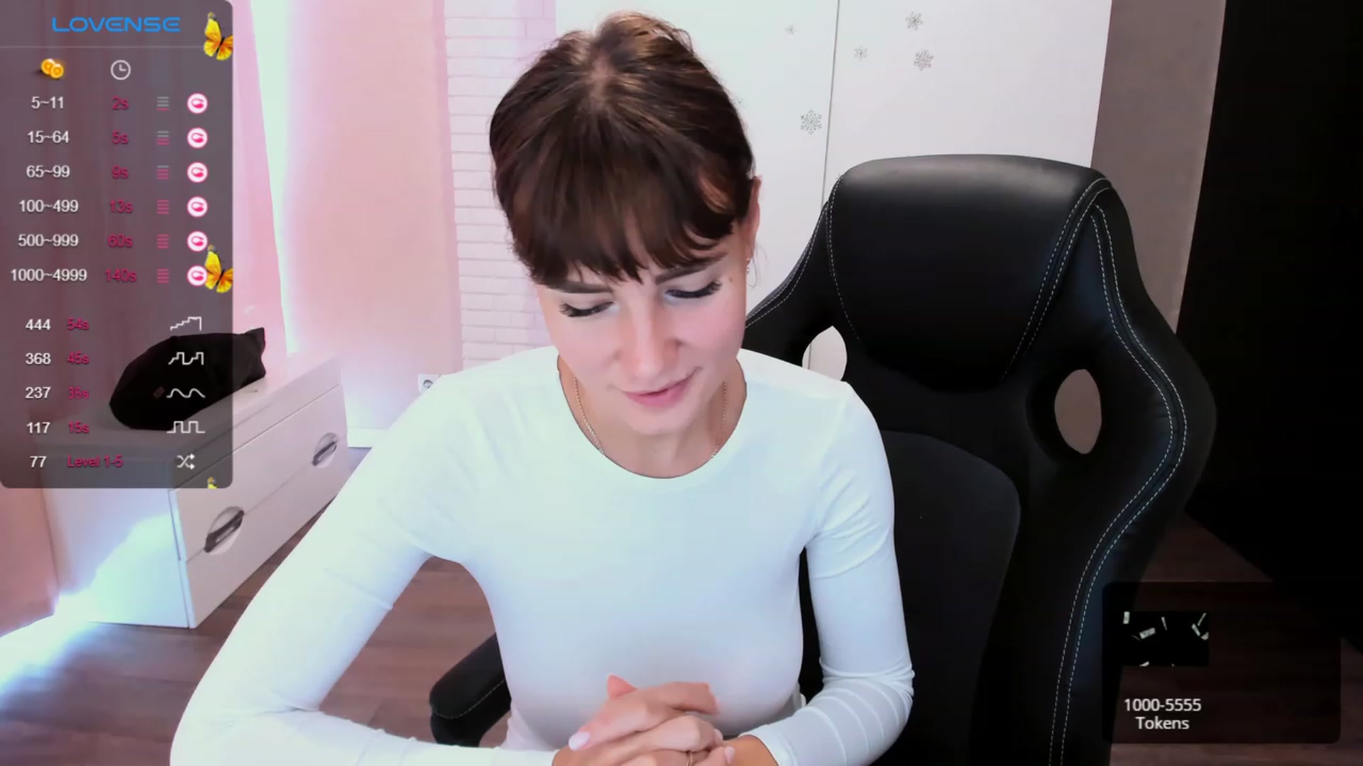 Gallery image thumbnail from HollyMollyy's myfreecams stream on, 09/11/2023, 11:22 image 5 of 20
