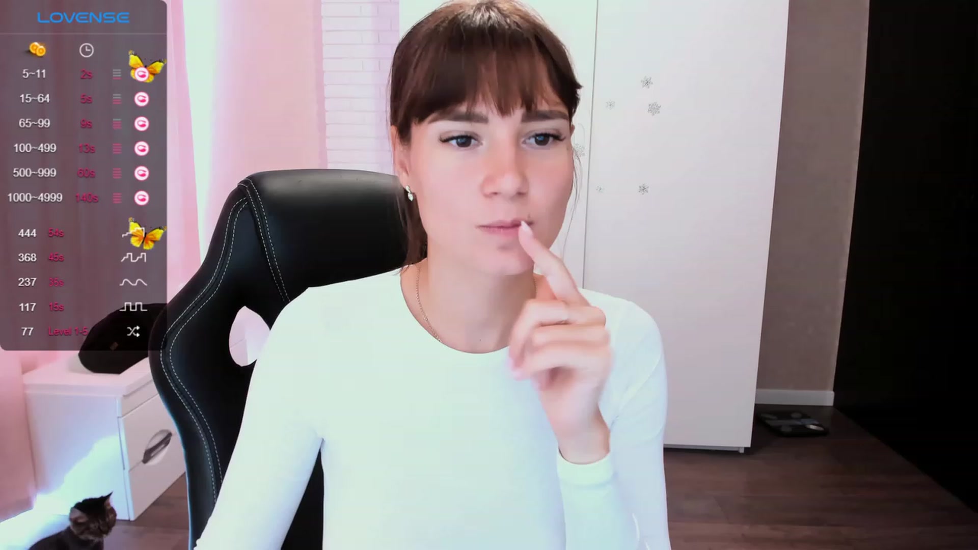 Gallery image thumbnail from HollyMollyy's myfreecams stream on, 09/11/2023, 11:22 image 12 of 20
