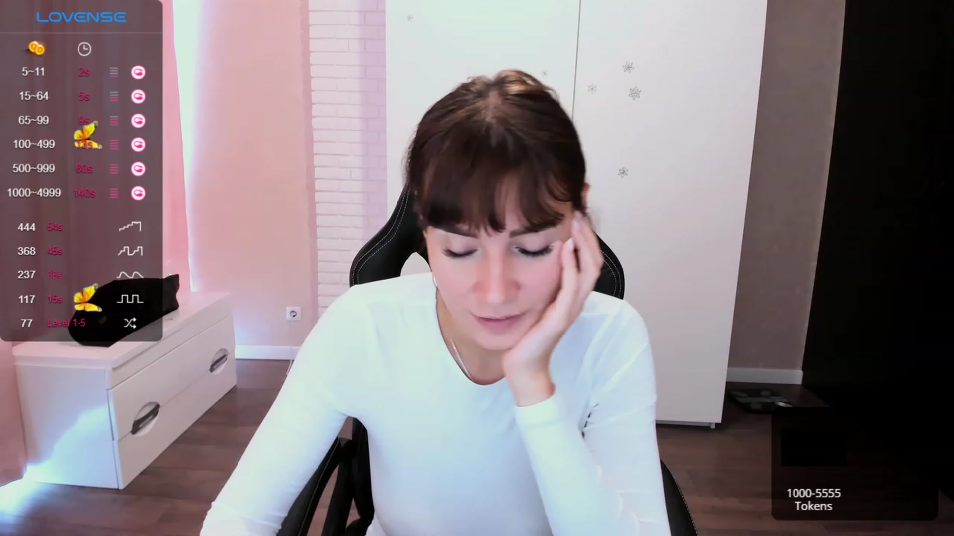 Gallery image thumbnail from HollyMollyy's myfreecams stream on, 09/11/2023, 11:22 image 8 of 20