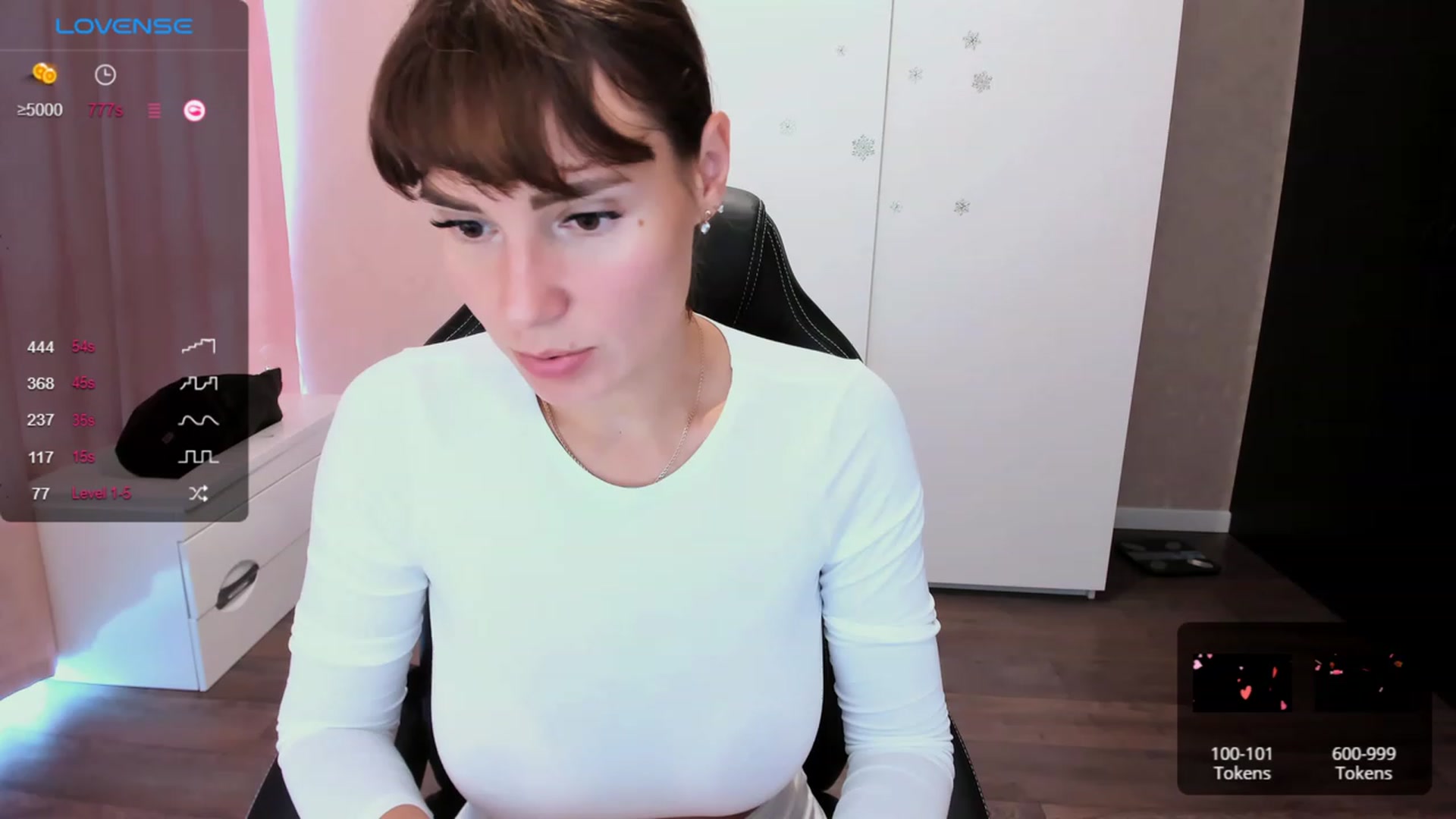 Gallery image thumbnail from HollyMollyy's myfreecams stream on, 09/11/2023, 12:35 image 6 of 20