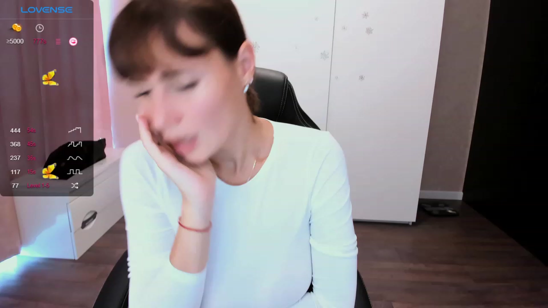 Gallery image thumbnail from HollyMollyy's myfreecams stream on, 09/11/2023, 12:35 image 8 of 20